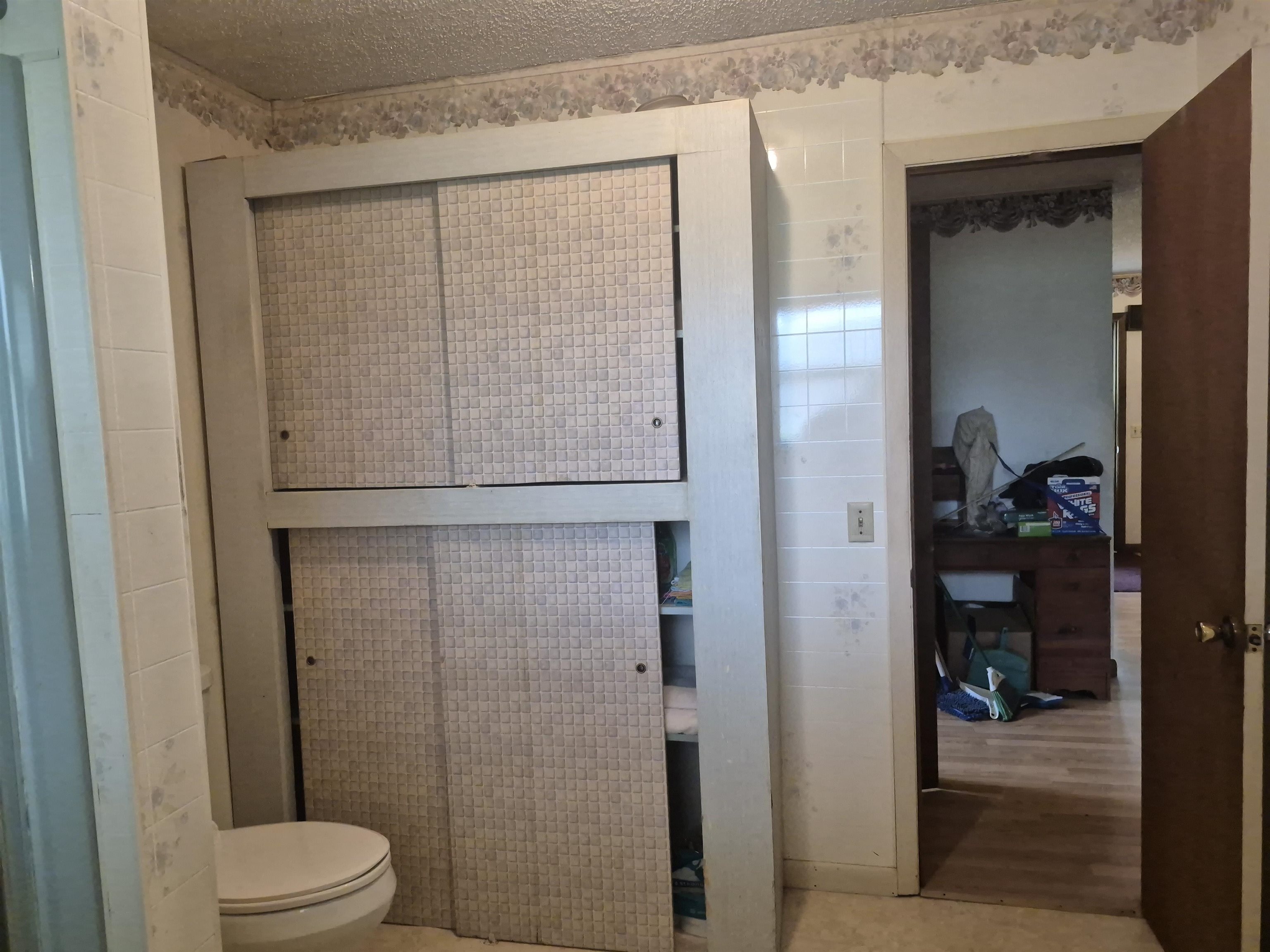 512 N Greenwood Avenue Severy KS 67137