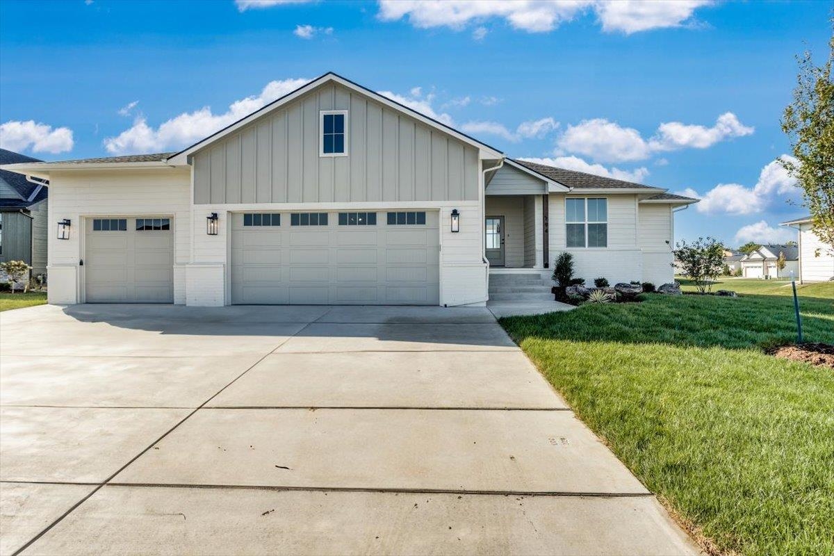 234 S Wellcrest Circle Wichita KS 67052