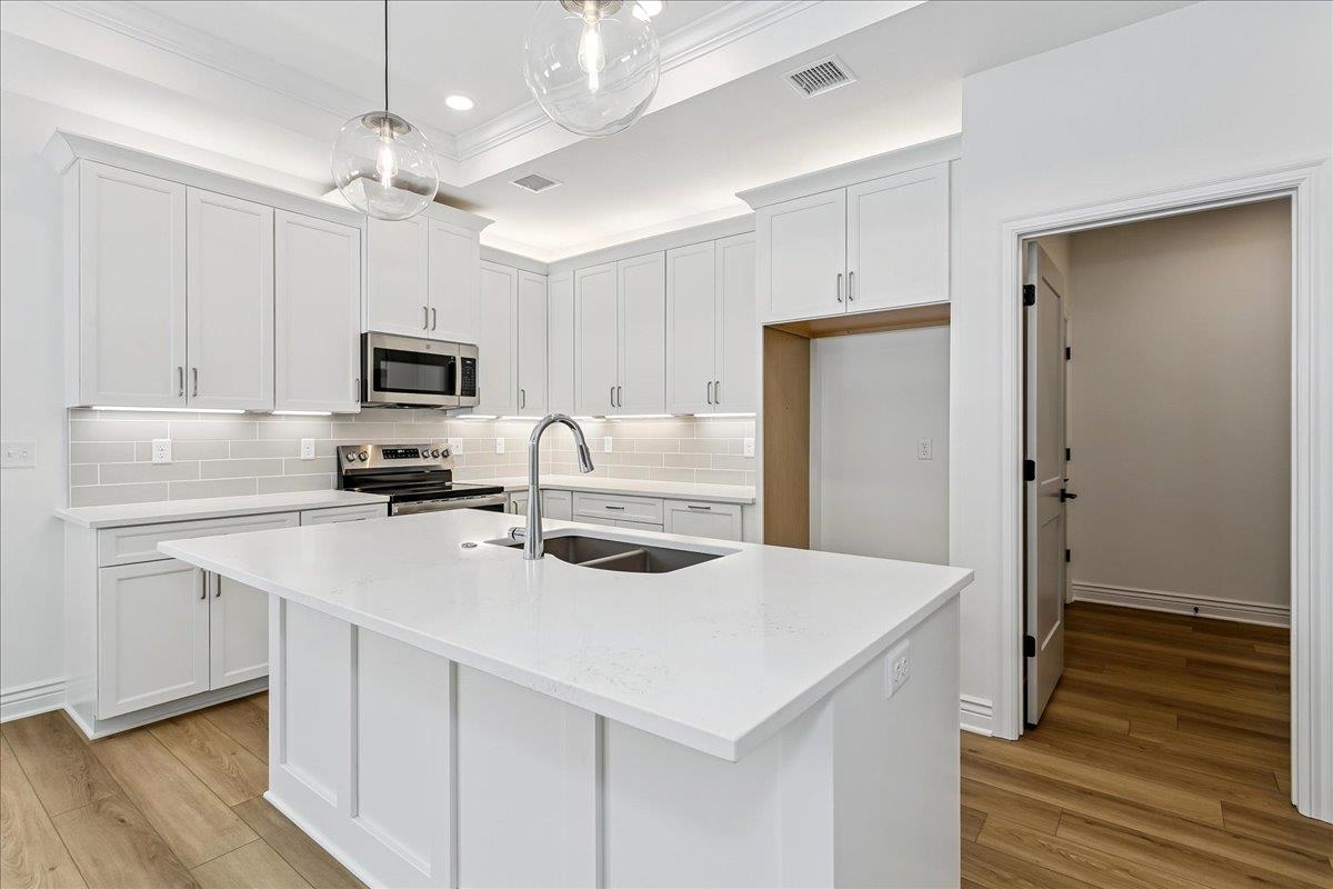 207 S Legacy Way Andover KS 67002