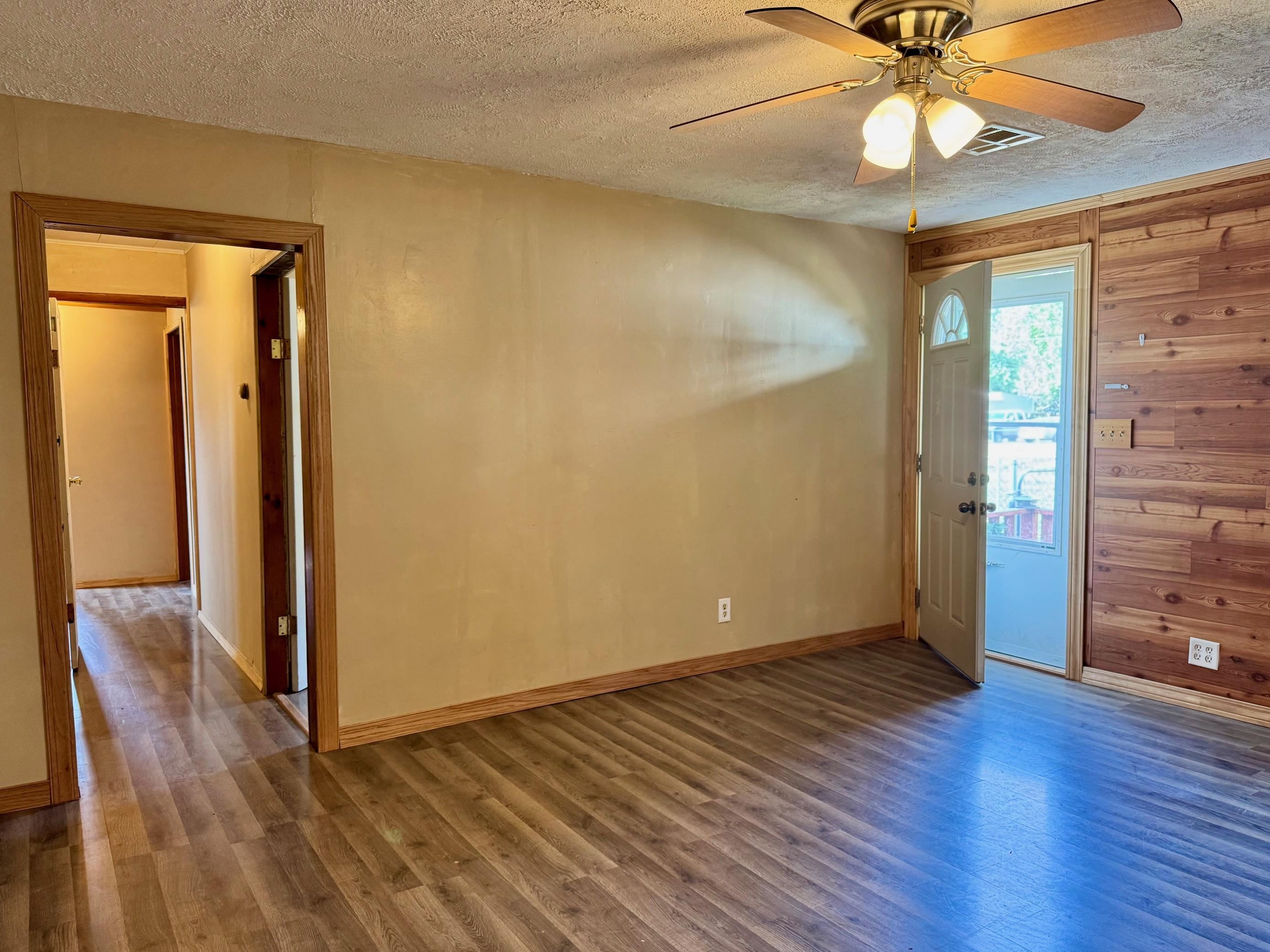 617 N Washington Street Belle Plaine KS 67013