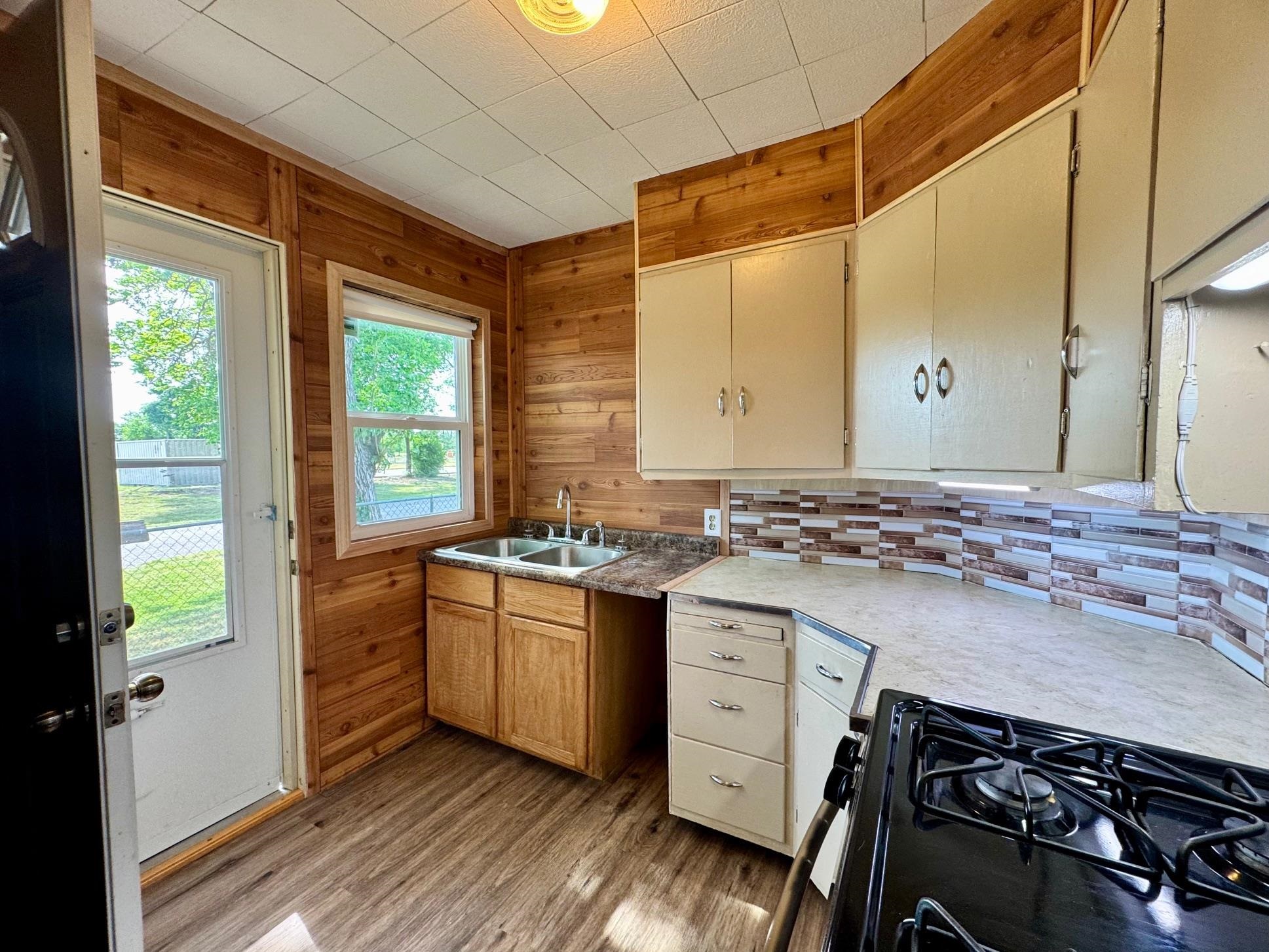 617 N Washington Street Belle Plaine KS 67013