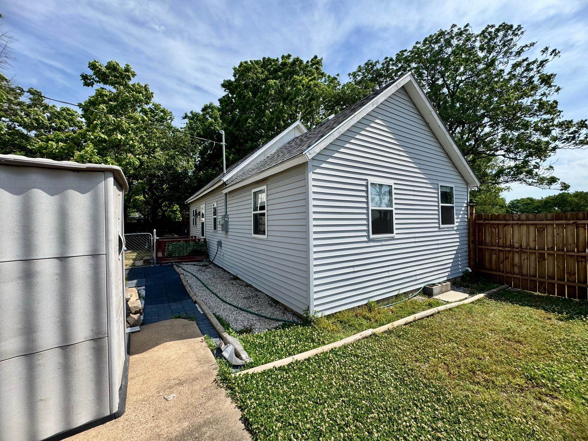 617 N Washington Street Belle Plaine KS 67013