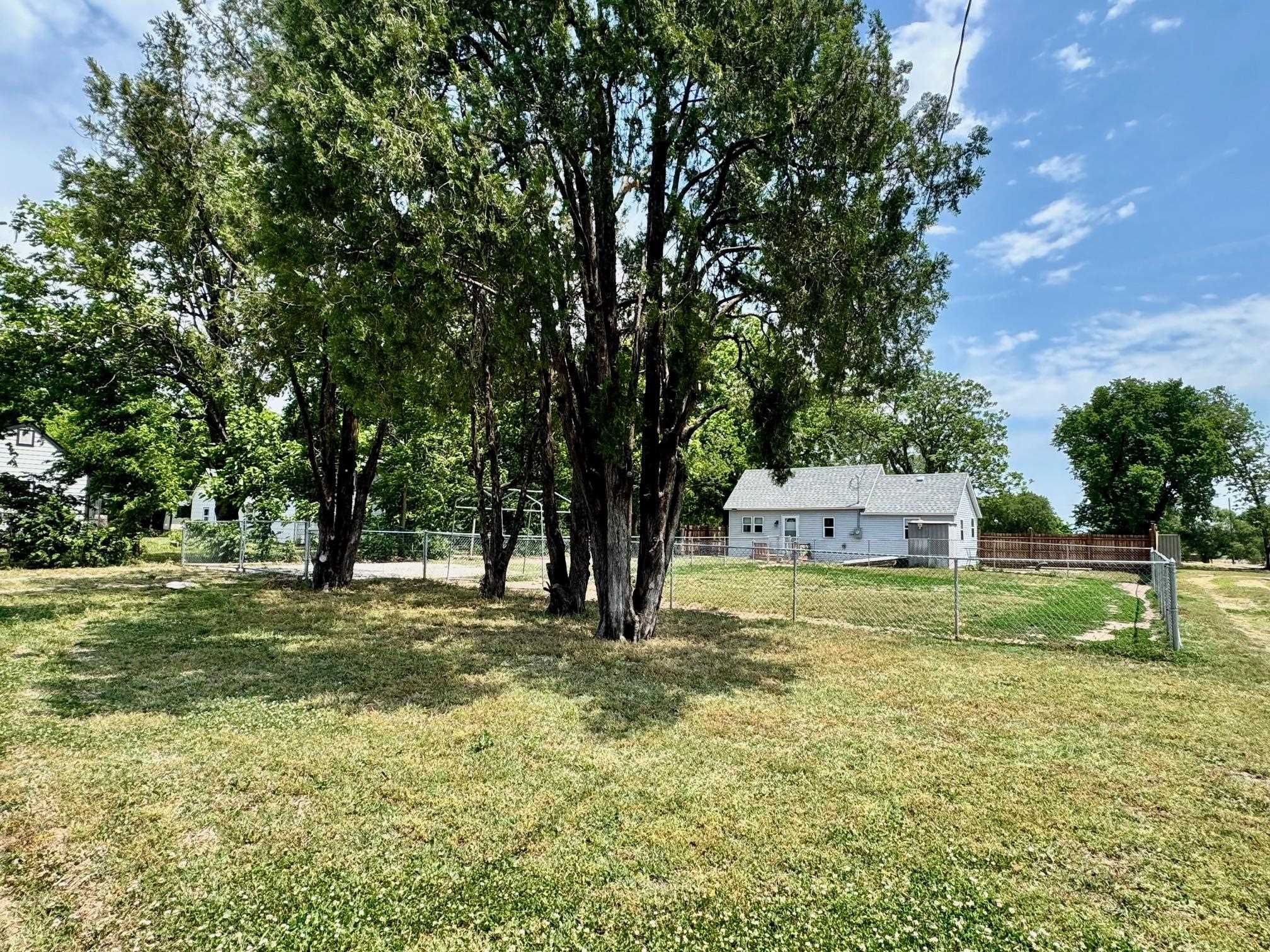 617 N Washington Street Belle Plaine KS 67013