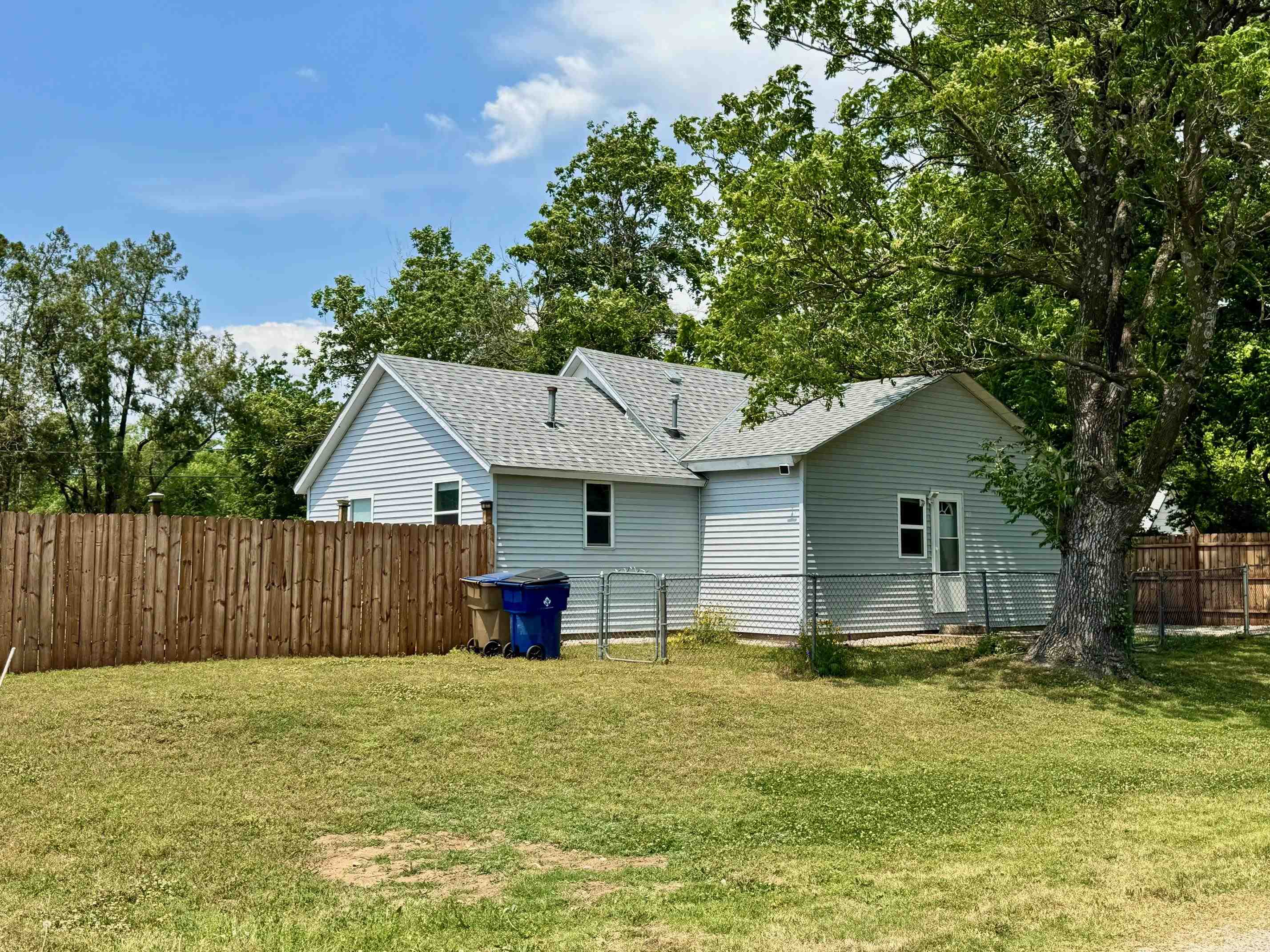 617 N Washington Street Belle Plaine KS 67013