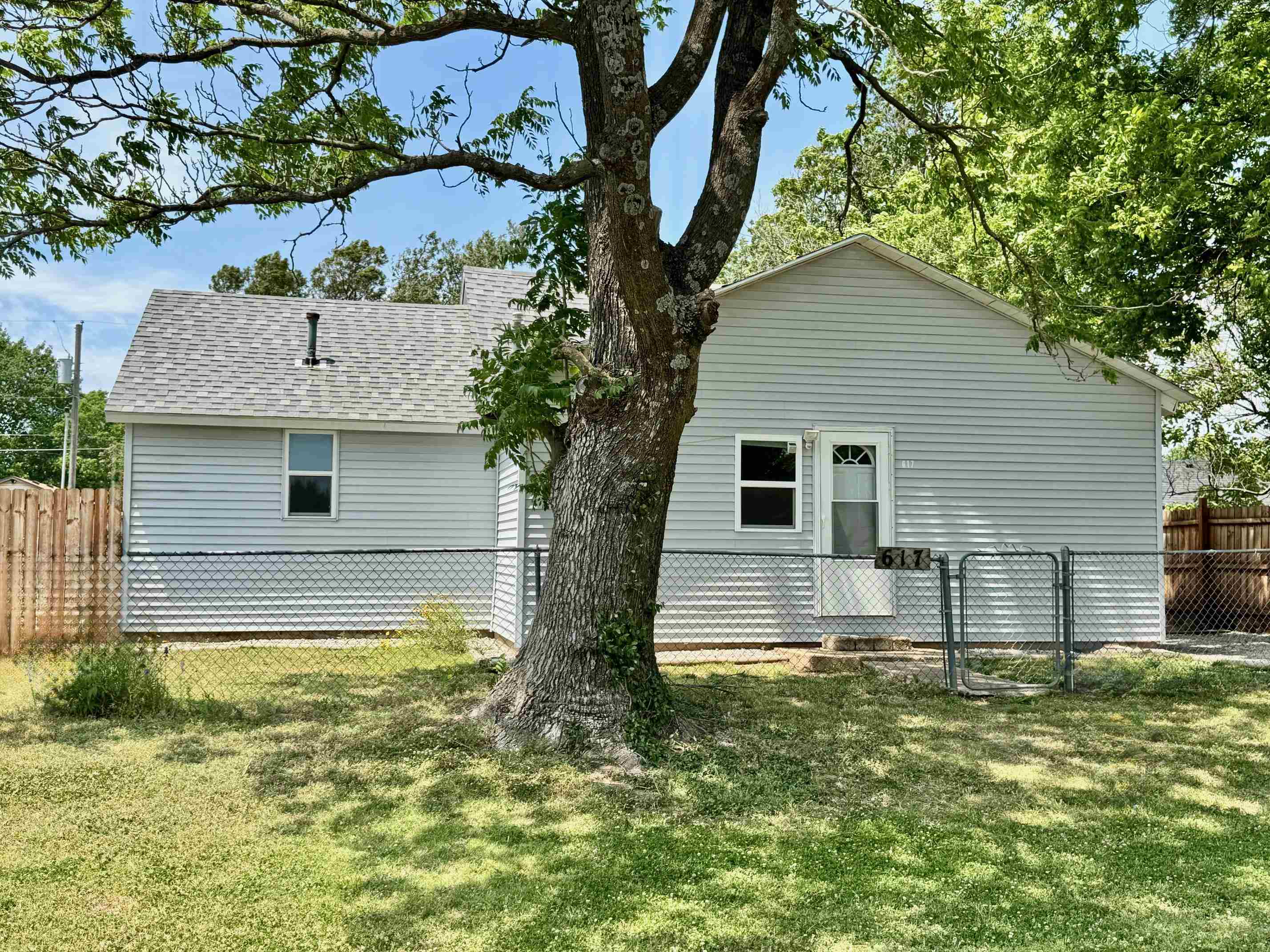 617 N Washington Street Belle Plaine KS 67013