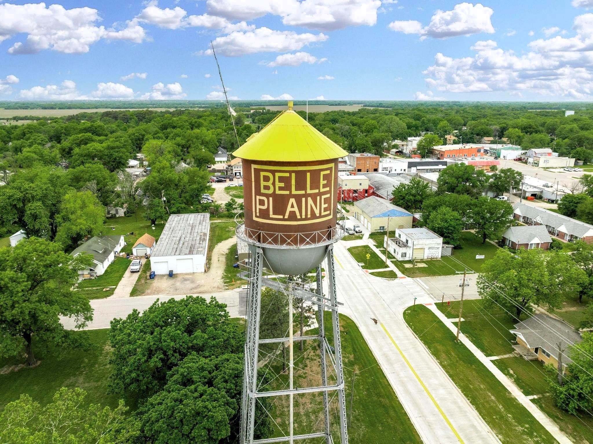 617 N Washington Street Belle Plaine KS 67013