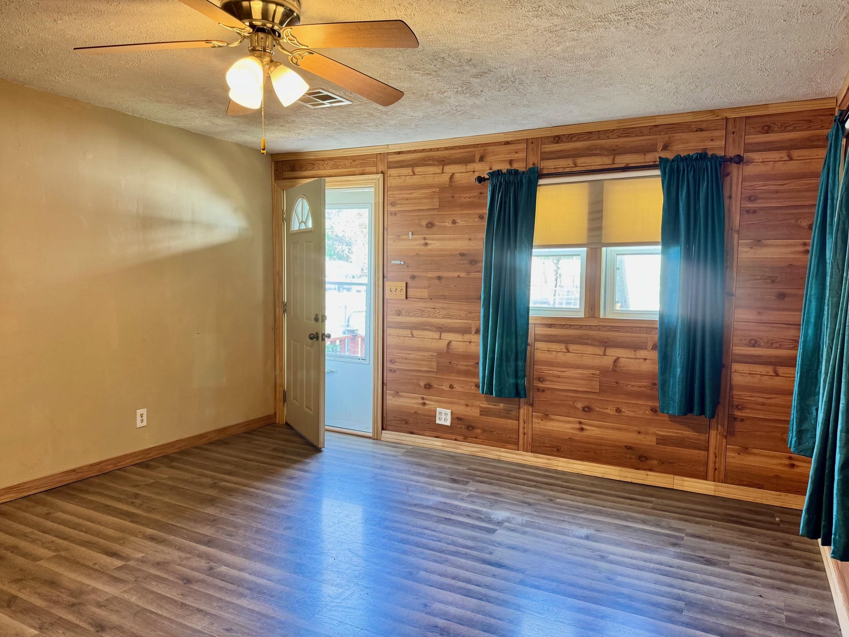 617 N Washington Street Belle Plaine KS 67013