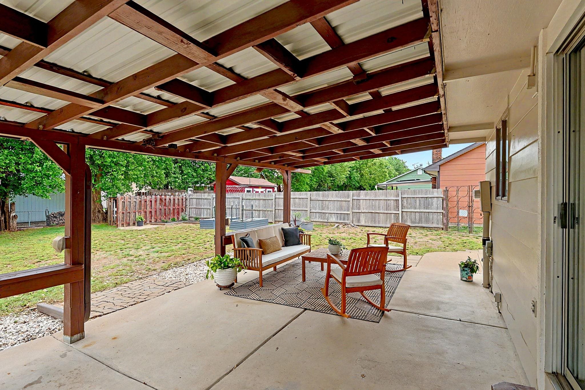 326 N Shefford Wichita KS 67212