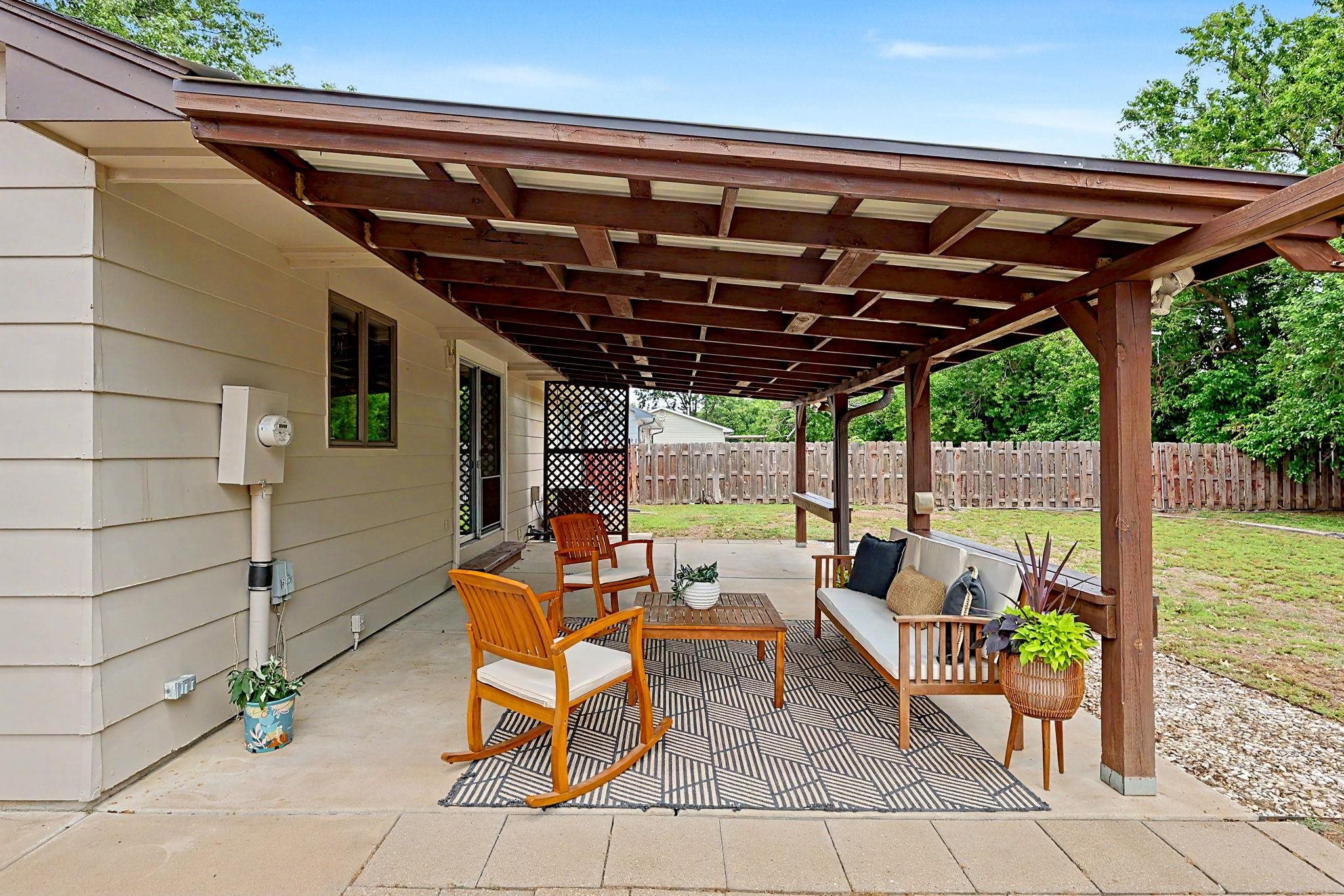 326 N Shefford Wichita KS 67212