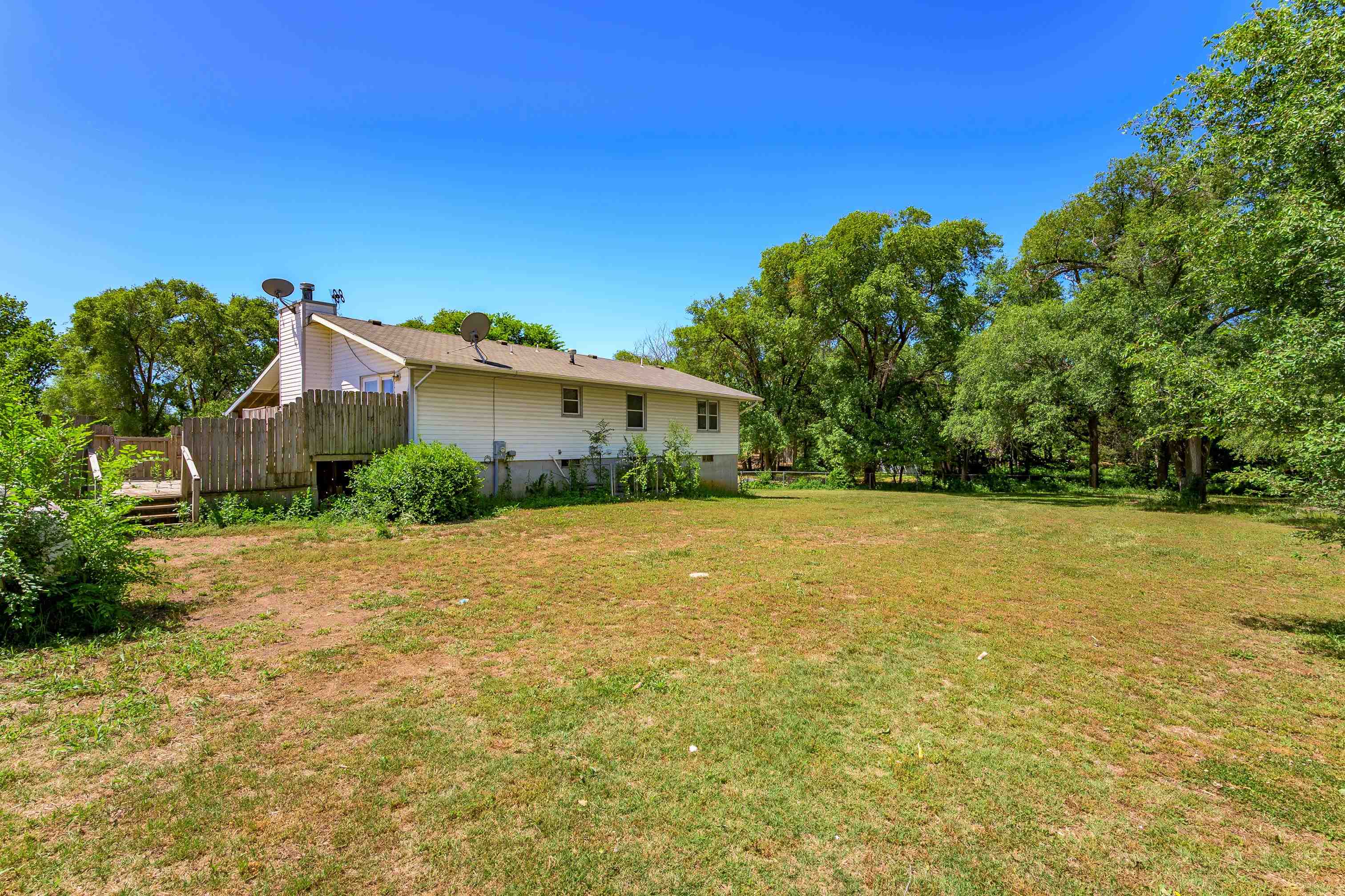 1403 N Webb Road Mulvane KS 67110