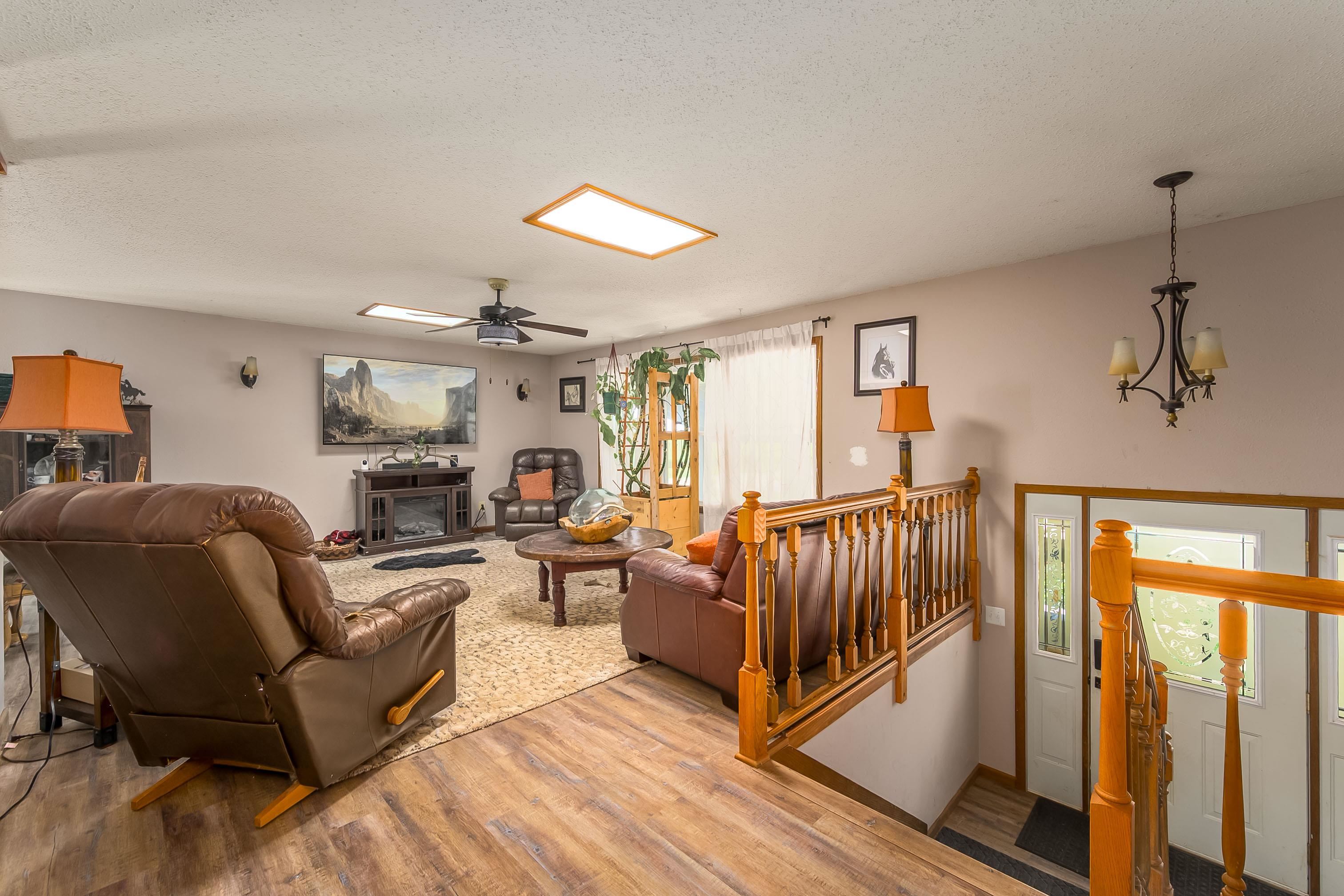 1403 N Webb Road Mulvane KS 67110
