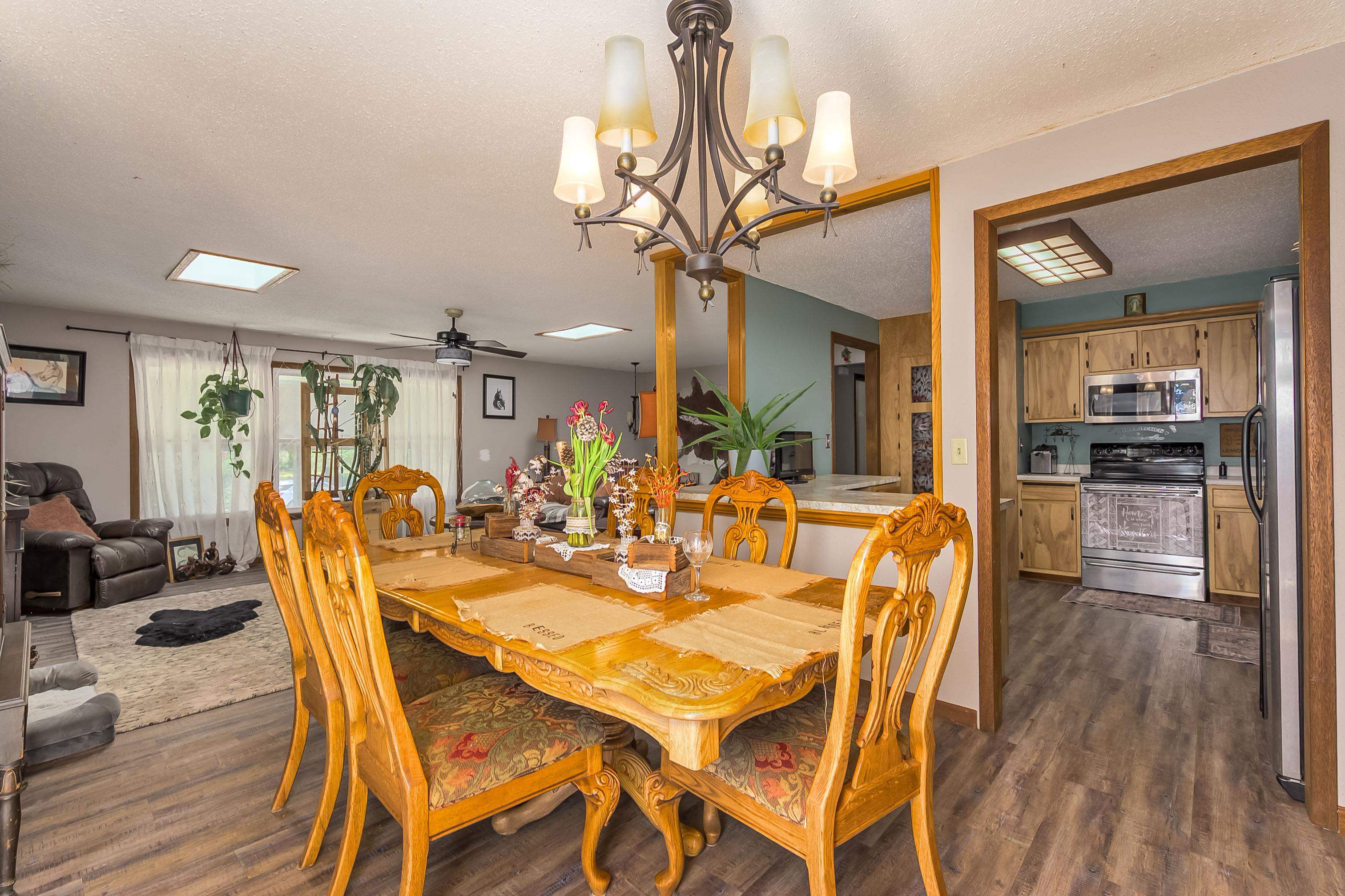 1403 N Webb Road Mulvane KS 67110