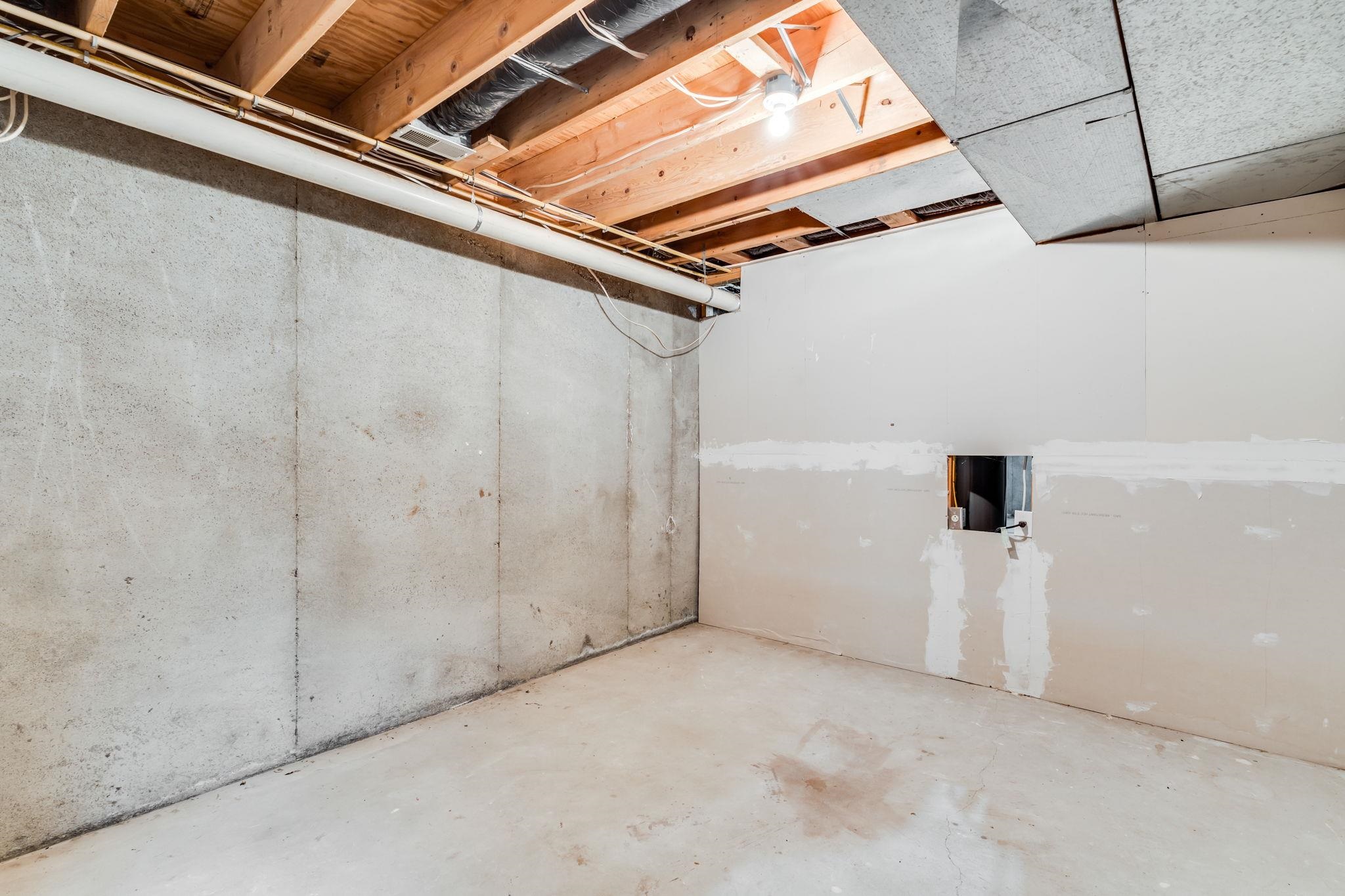 205 Parkview Drive Burrton KS 67020