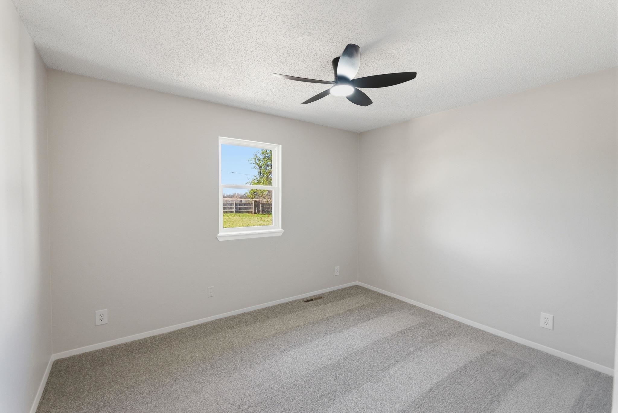 1637 N Timberline Drive Rose Hill KS 67133