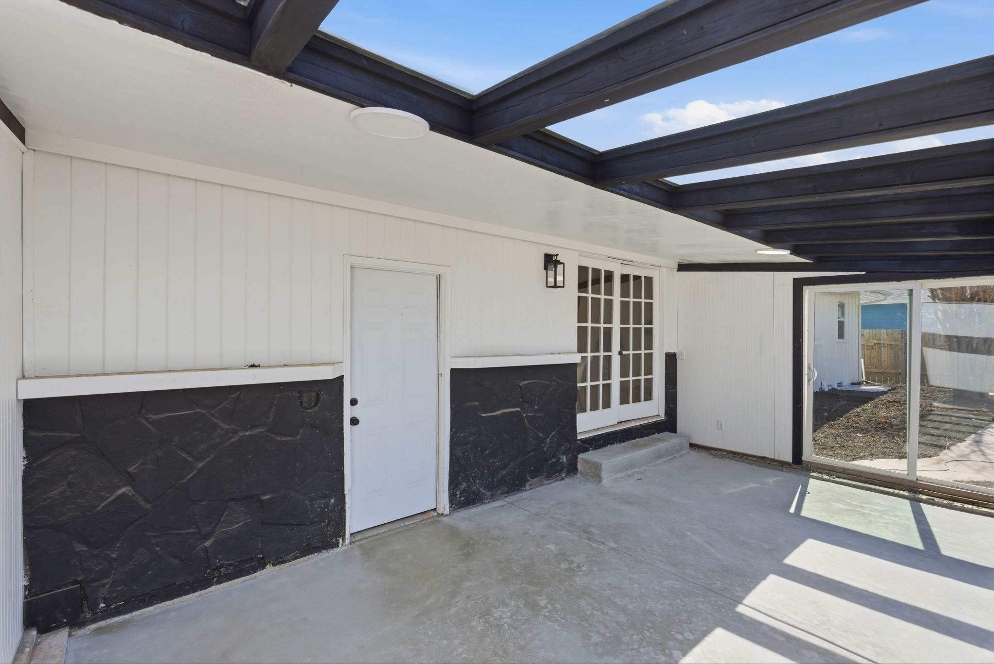 1637 N Timberline Drive Rose Hill KS 67133