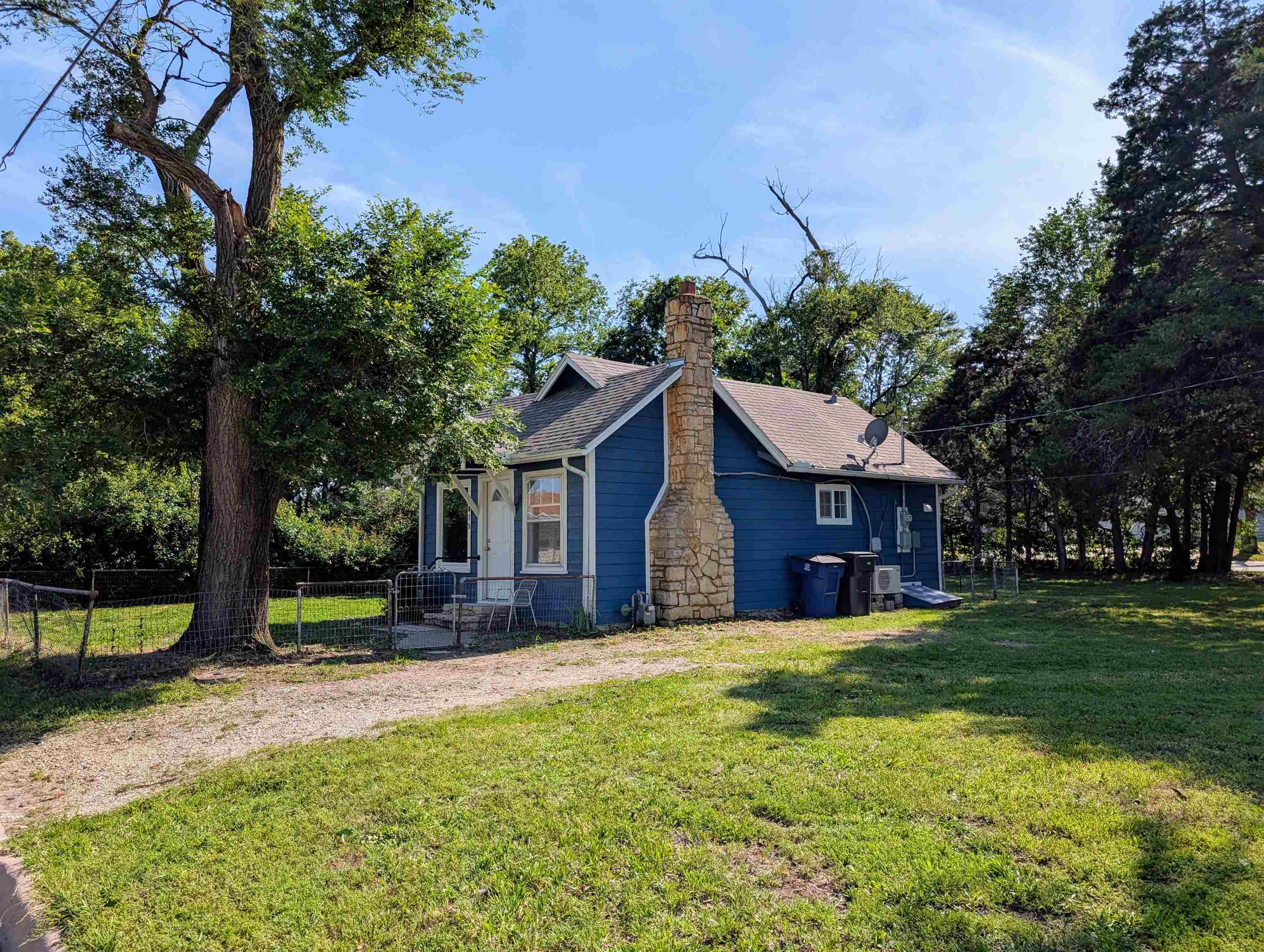 1015 S Walnut Street Newton KS 67114