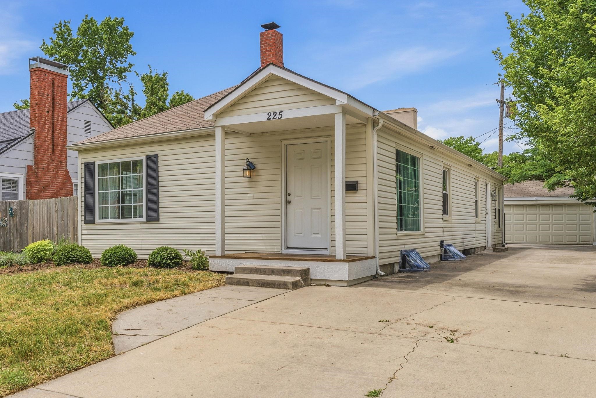 Wichita KS, 225 S Bleckley Drive