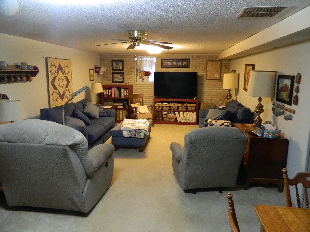 4622 E 9th Avenue Winfield KS 67156