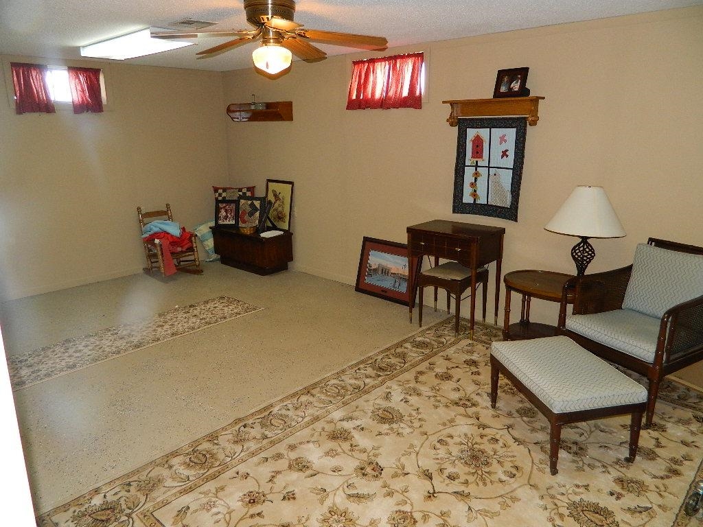 4622 E 9th Avenue Winfield KS 67156