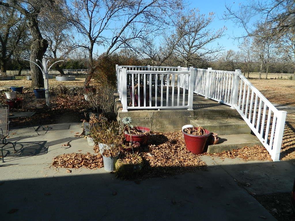 4622 E 9th Avenue Winfield KS 67156