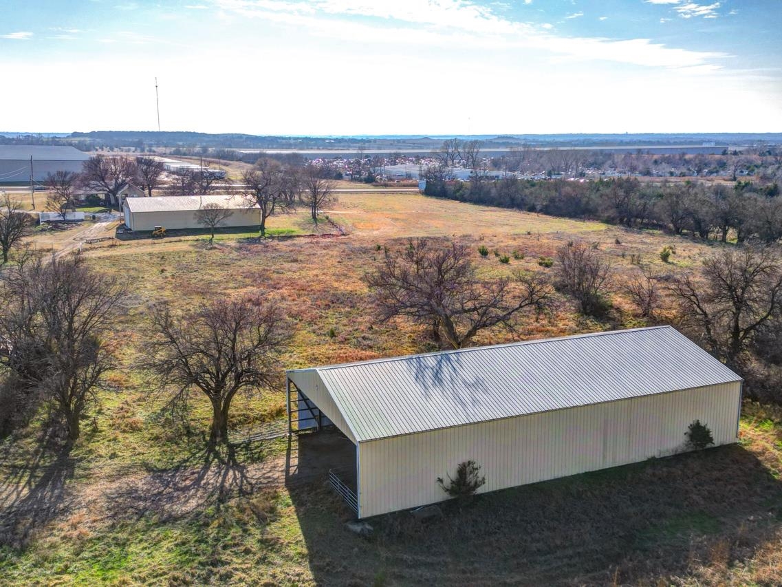 4622 E 9th Avenue Winfield KS 67156