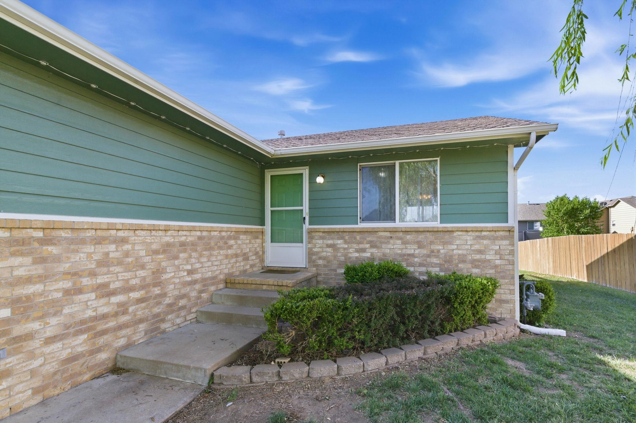 2413 E Casey Drive Goddard KS 67052