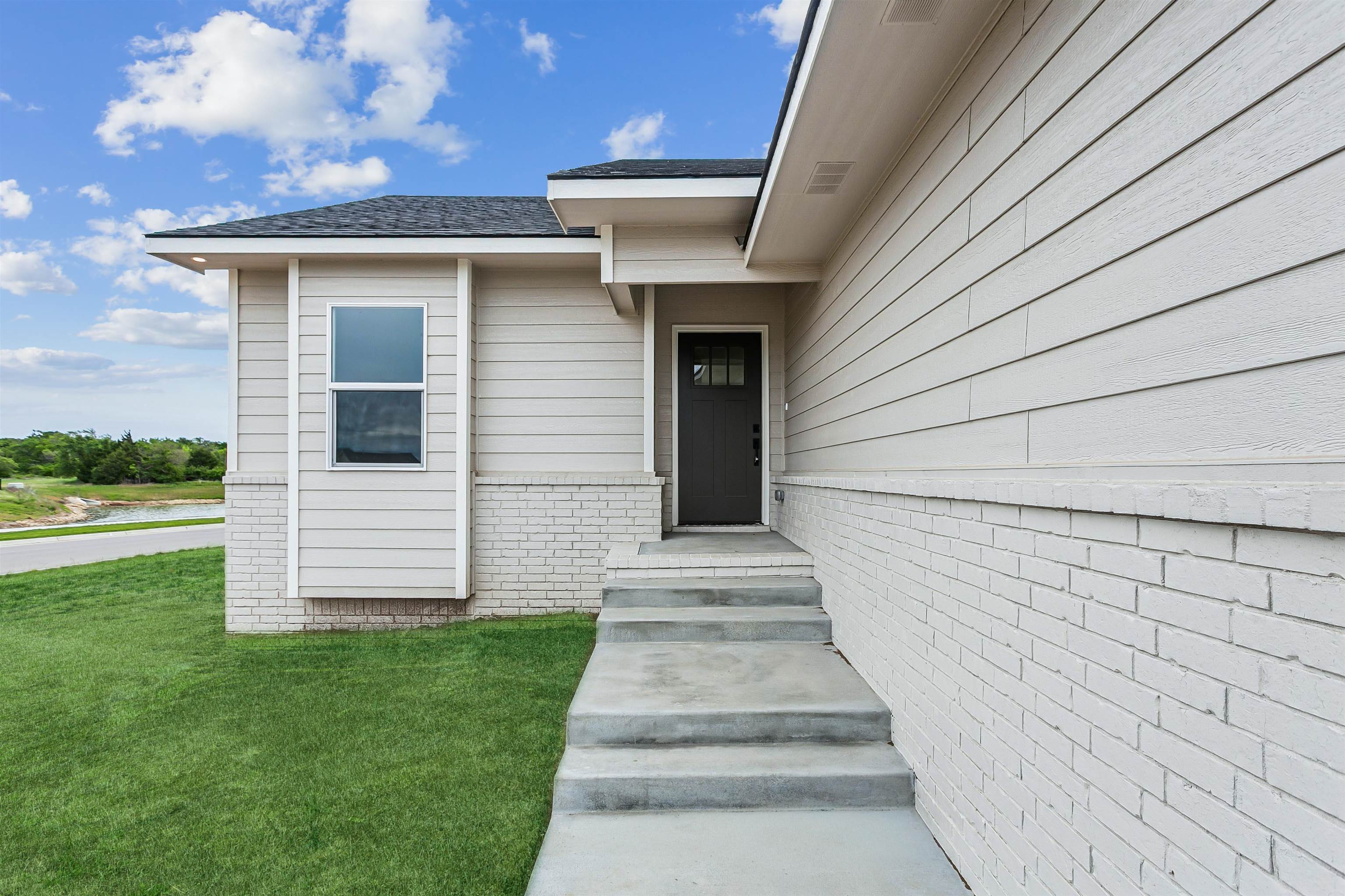 1113 W Trek Circle Goddard KS 67052