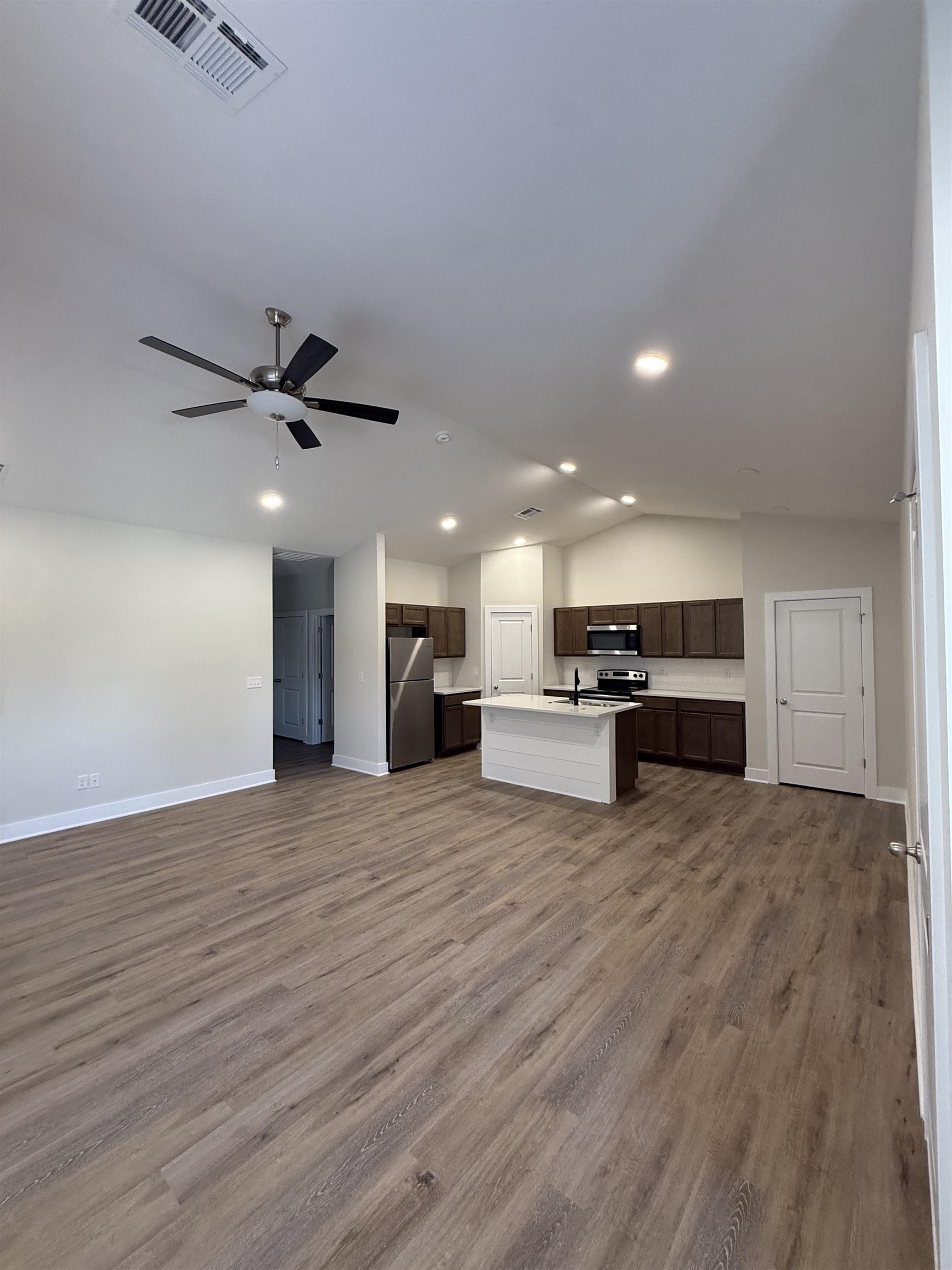 504 E Hayes Street Valley Center KS 67147