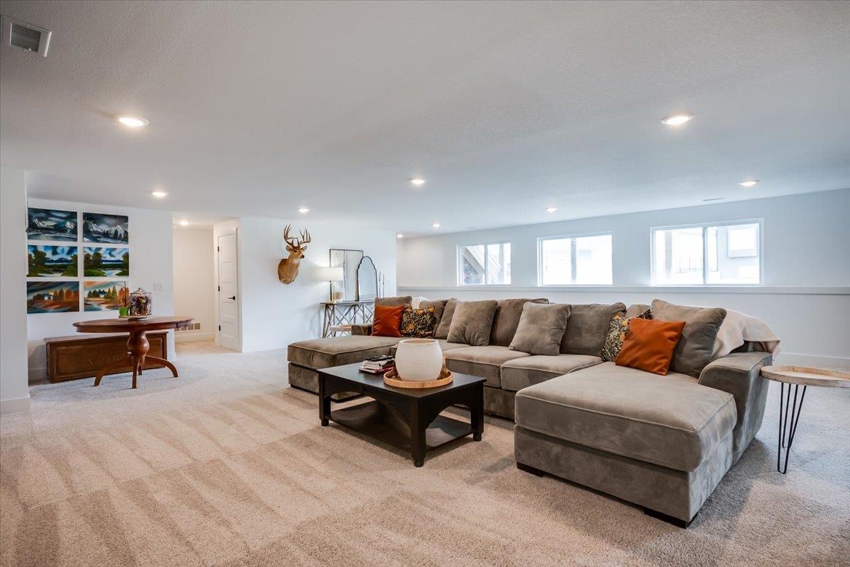 2604 N Pebble Andover KS 67002