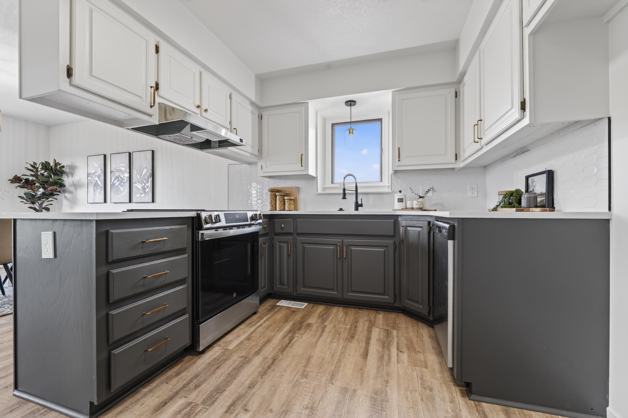 13610 E Deerfield Trail Derby KS 67037