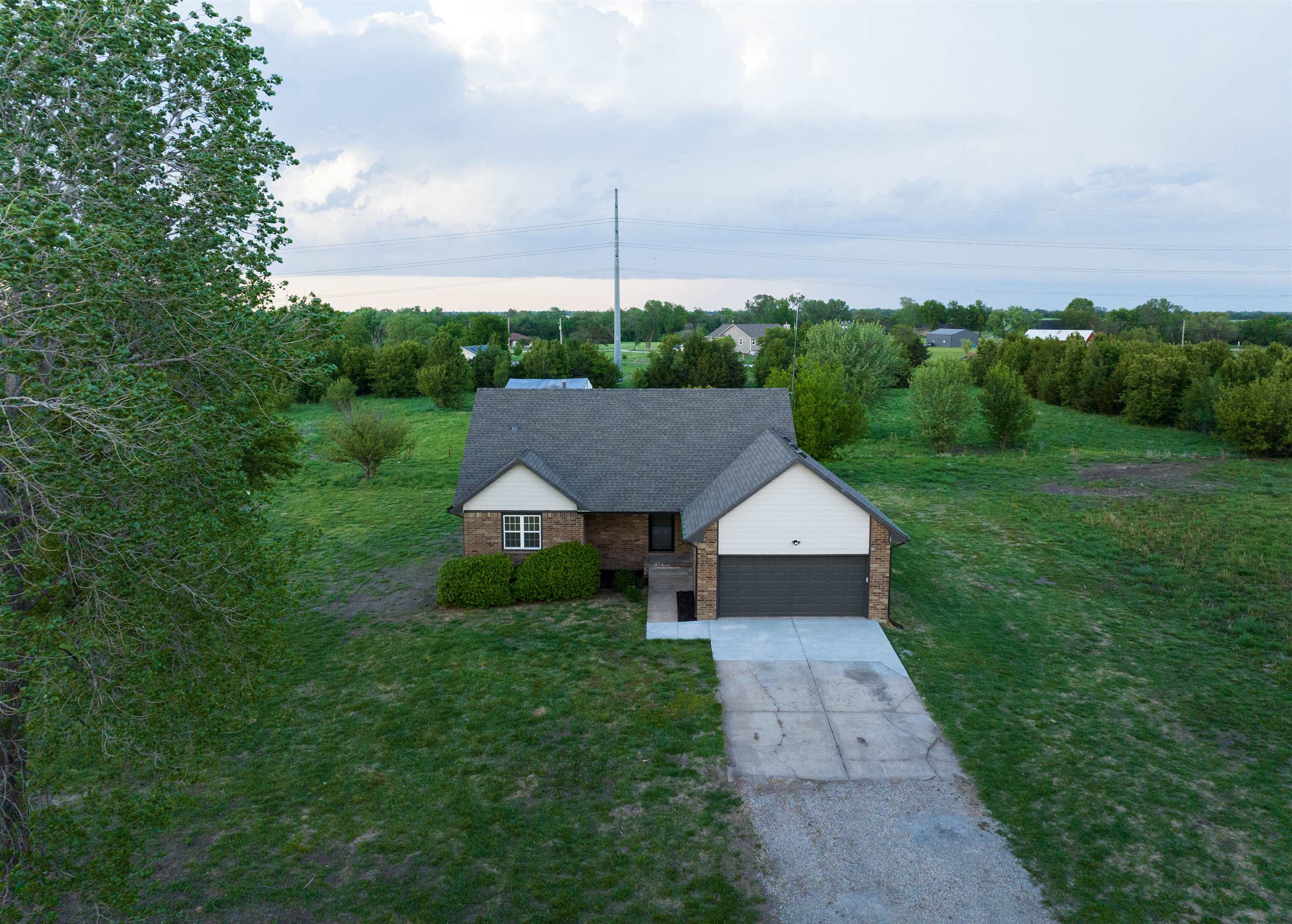 13610 E Deerfield Trail Derby KS 67037