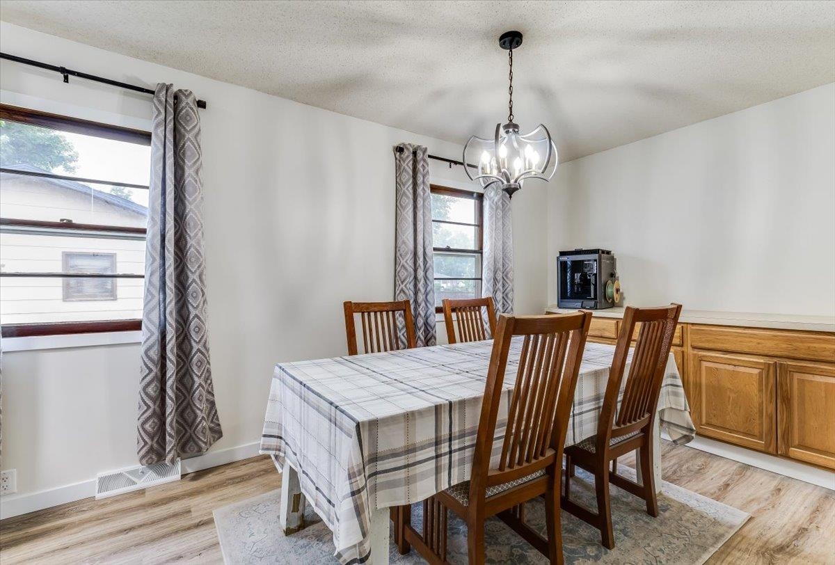 528 Sweezy Halstead KS 67056