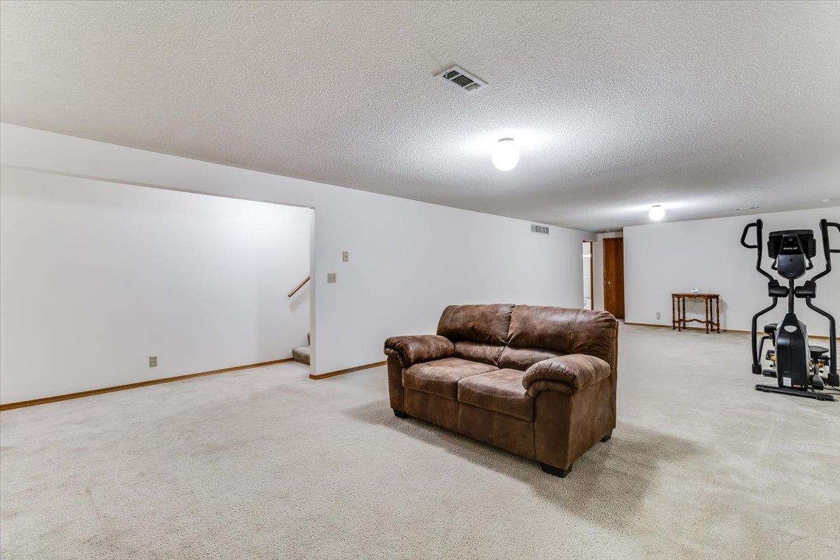 1559 N Covington Wichita KS 67212