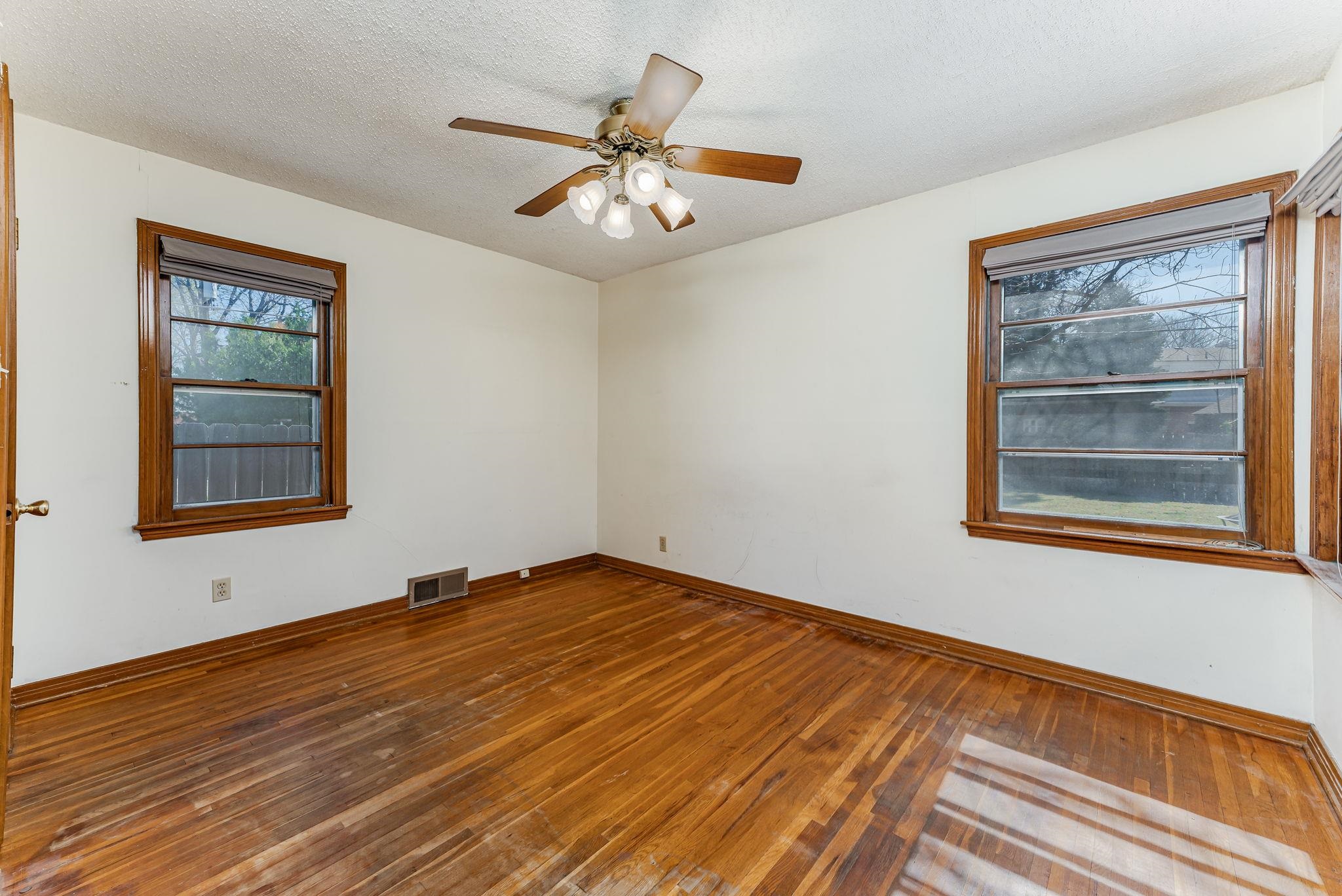 1624 N Perry Avenue Wichita KS 67203