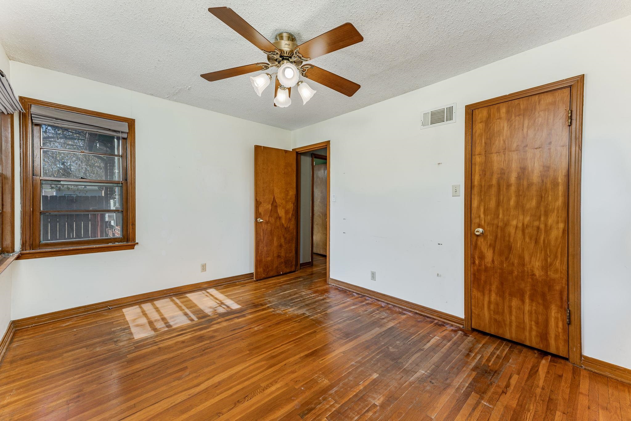 1624 N Perry Avenue Wichita KS 67203