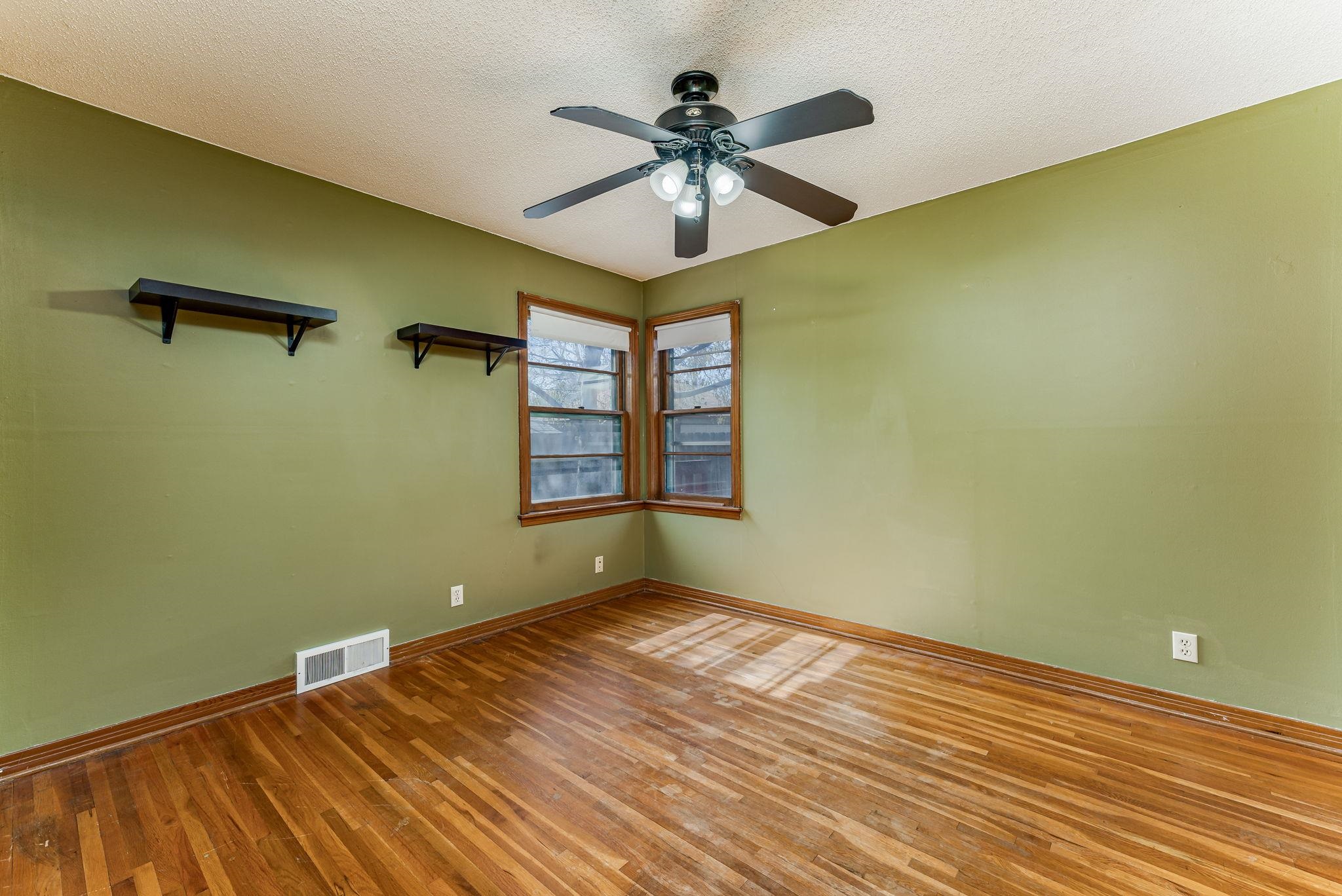 1624 N Perry Avenue Wichita KS 67203