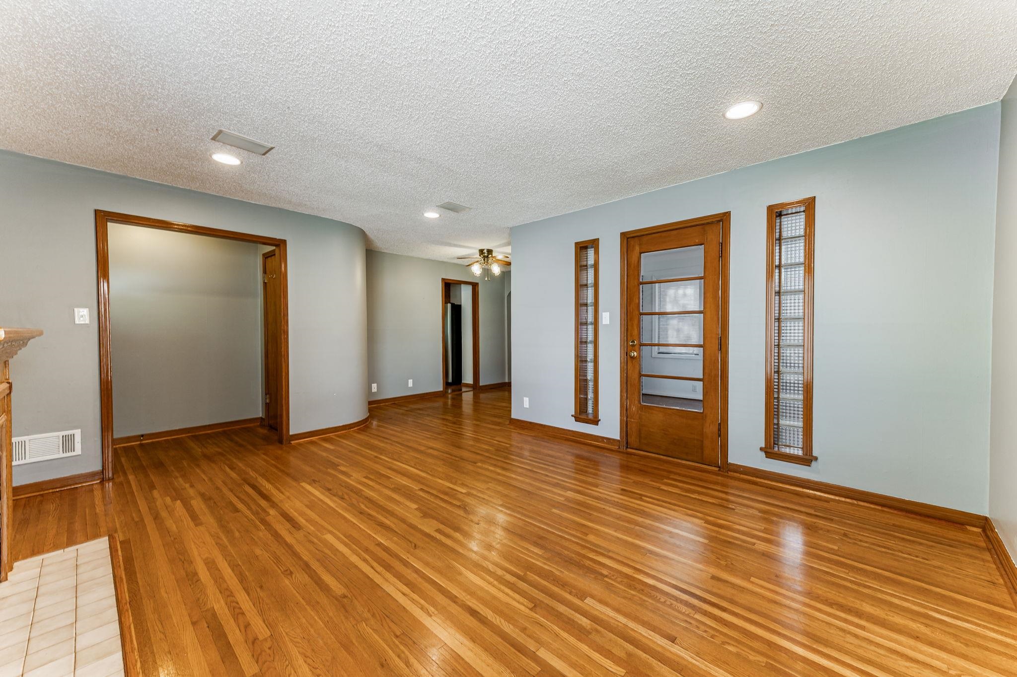 1624 N Perry Avenue Wichita KS 67203