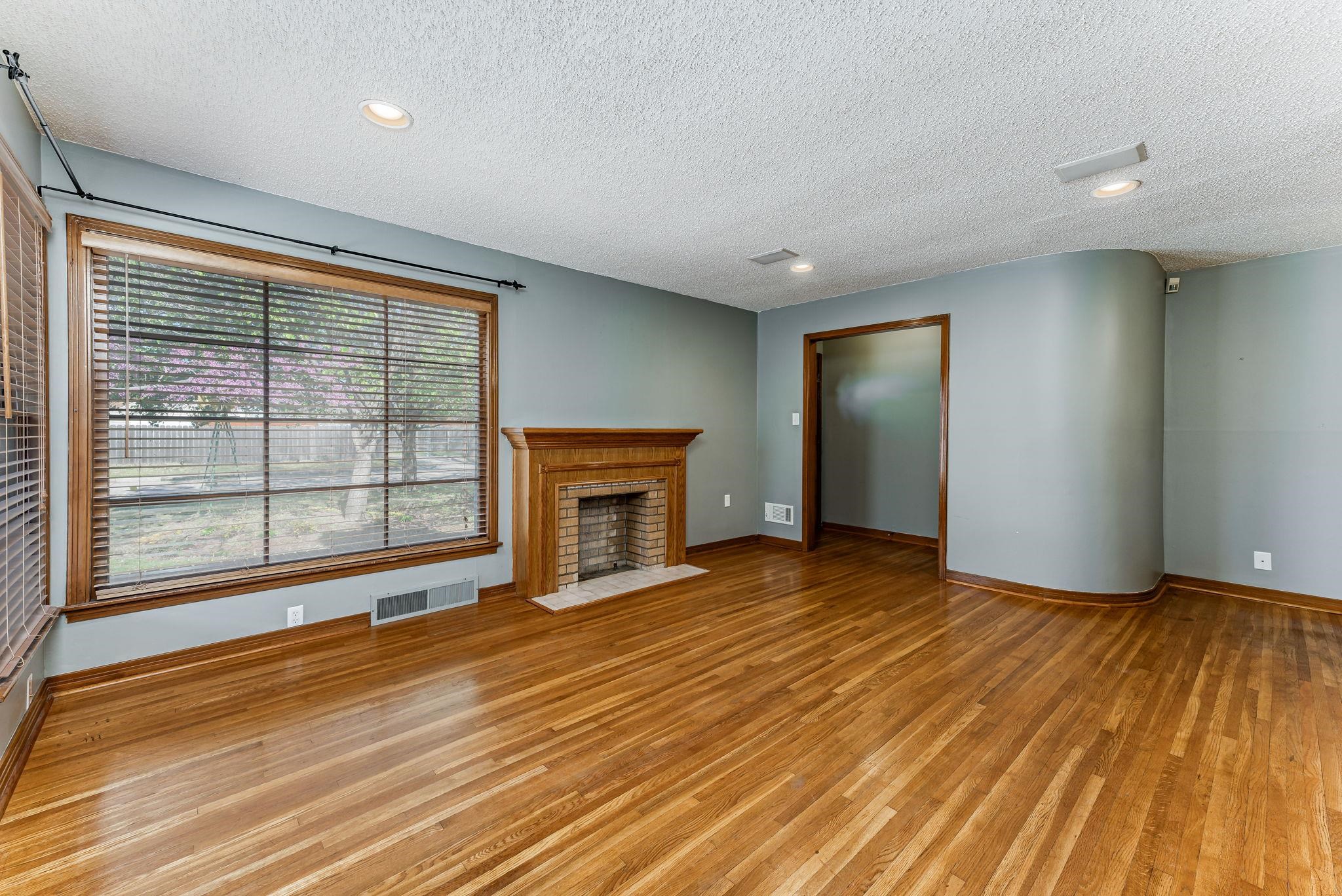 1624 N Perry Avenue Wichita KS 67203