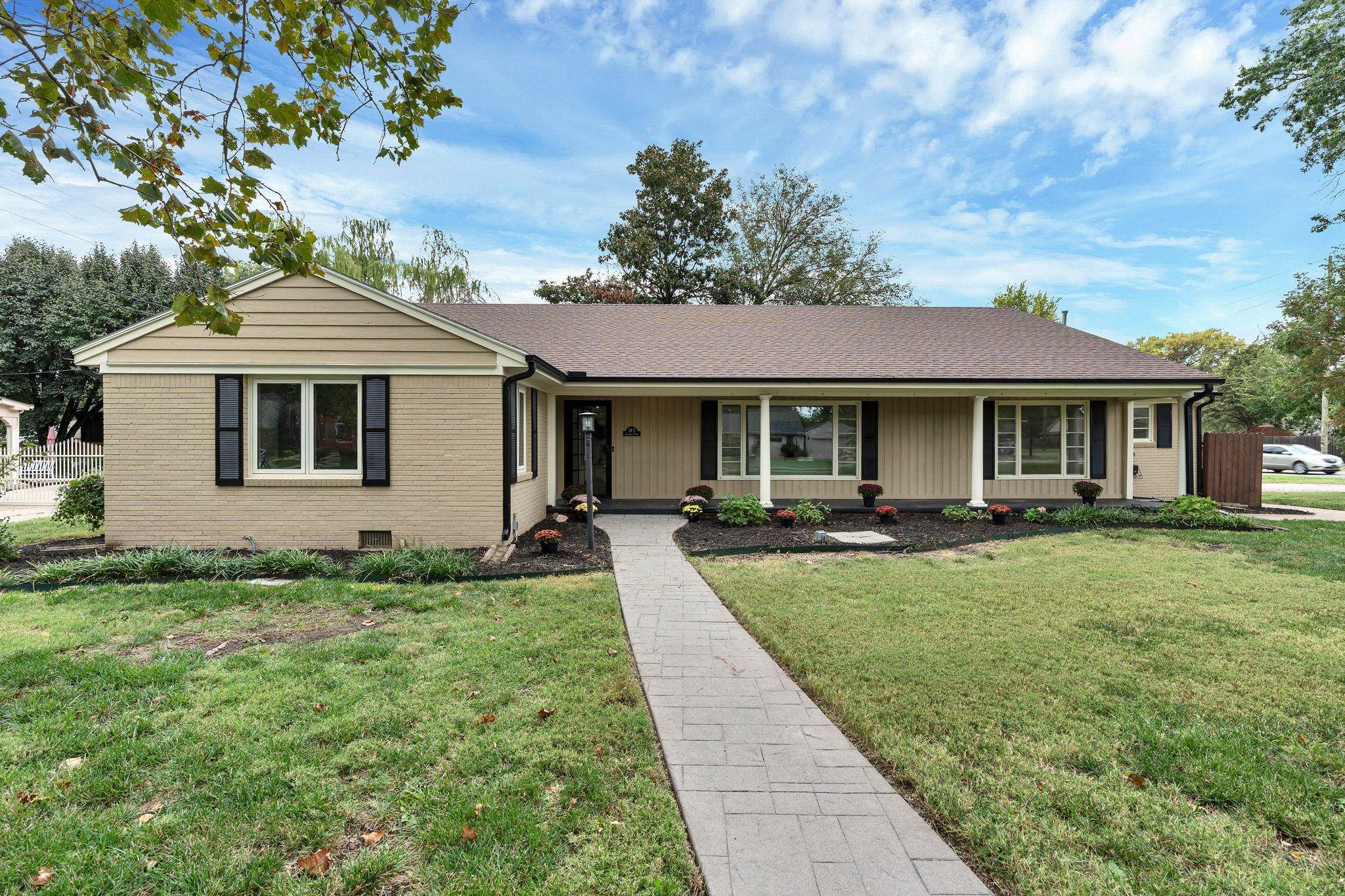 28 S Colonial Court Eastborough KS 67207