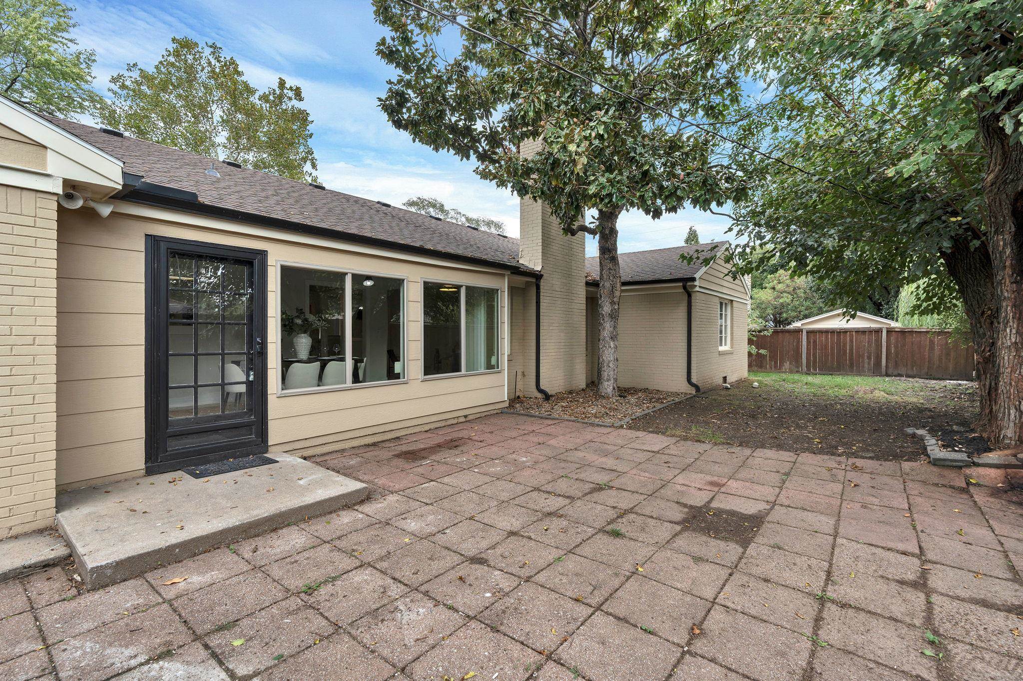 28 S Colonial Court Eastborough KS 67207