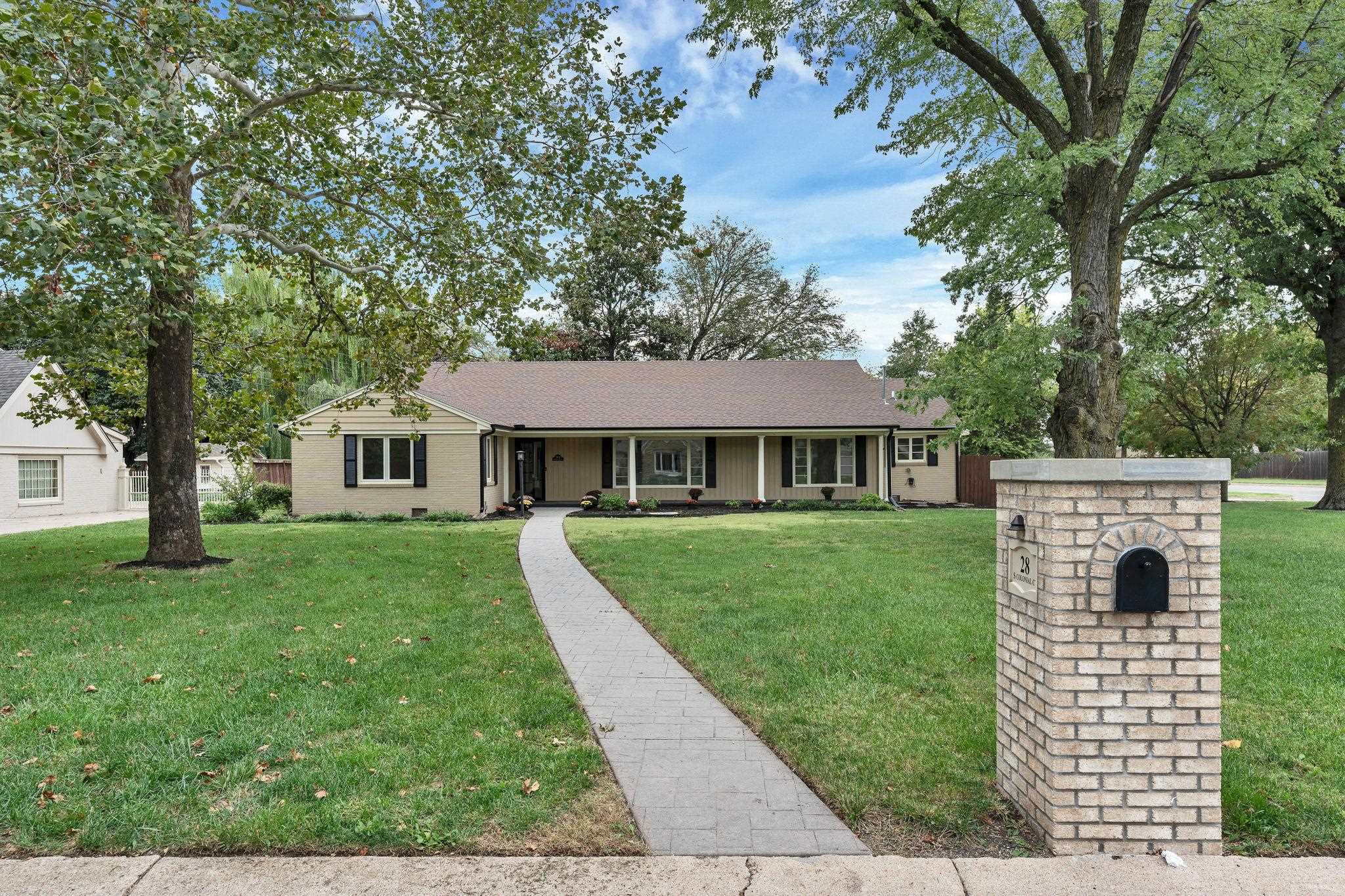 28 S Colonial Court Eastborough KS 67207