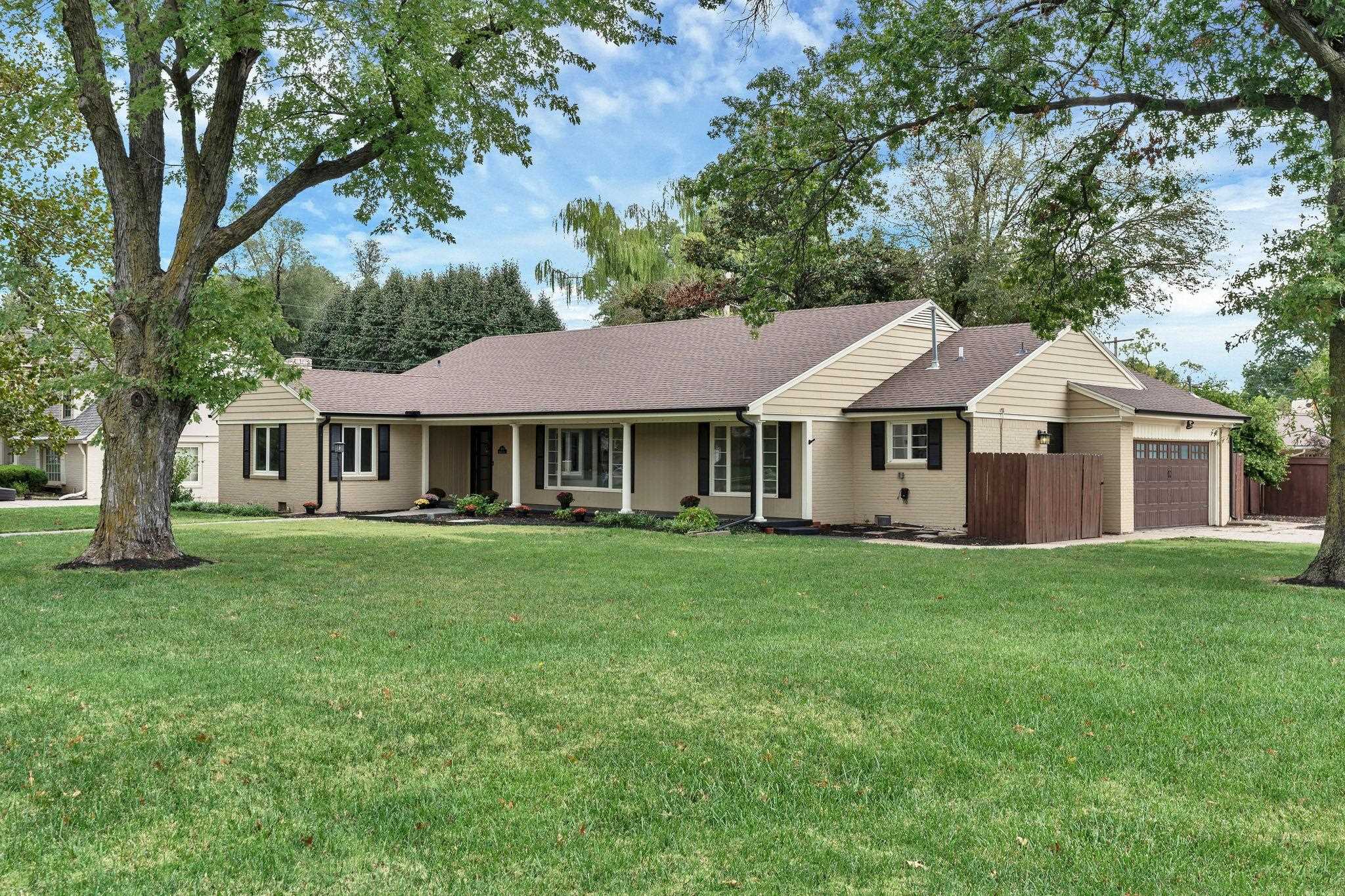 28 S Colonial Court Eastborough KS 67207