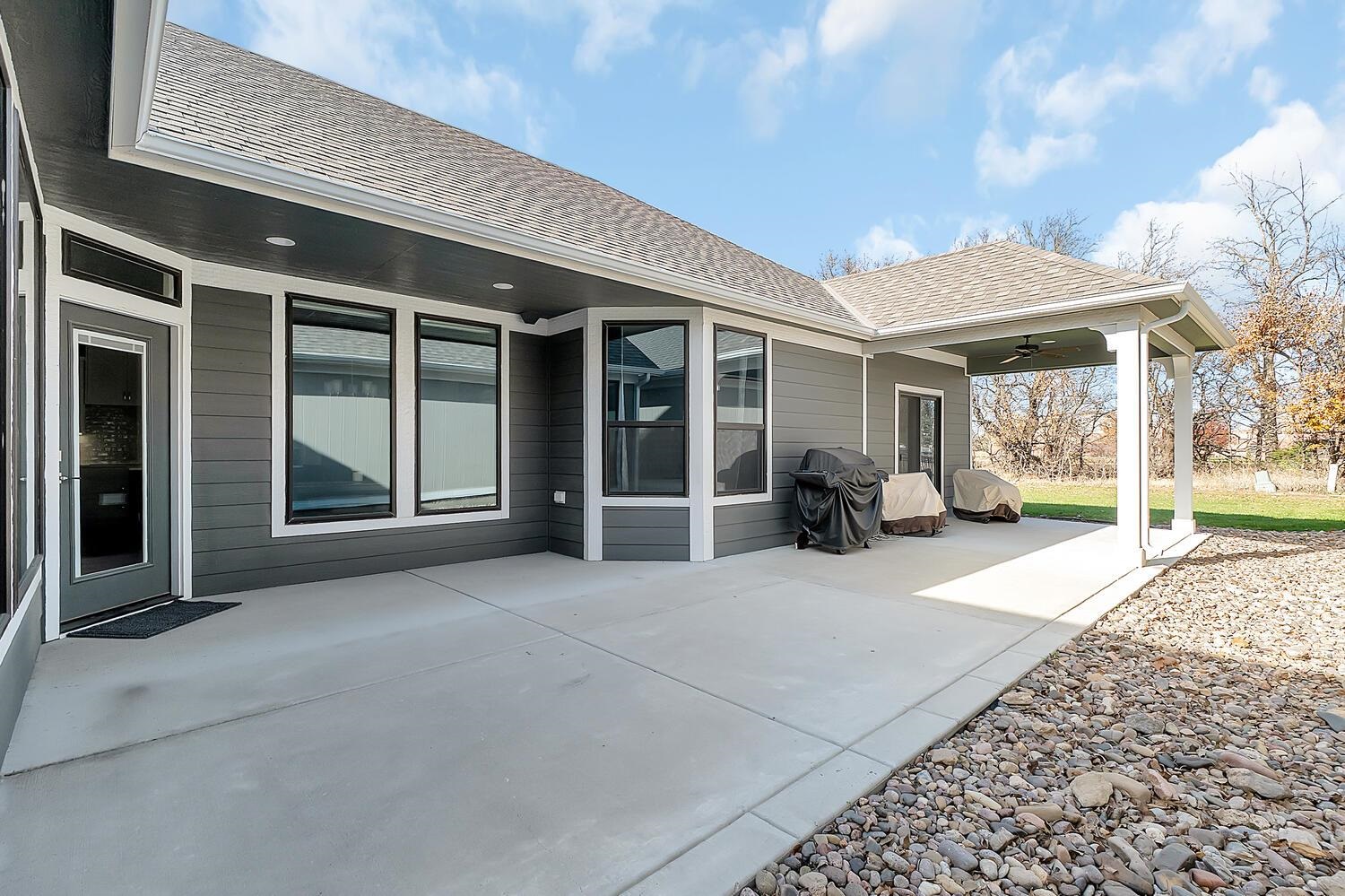 616 E Park Place Andover KS 67002