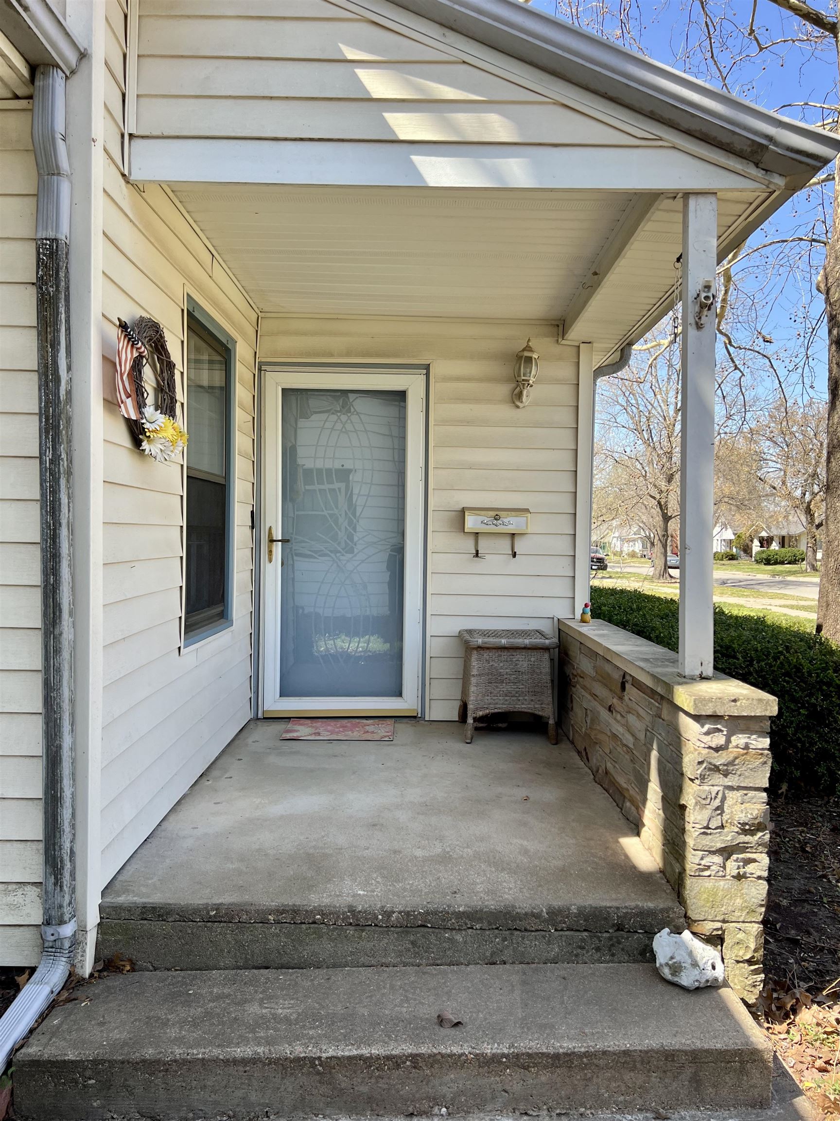 821 E 10th Winfield KS 67005