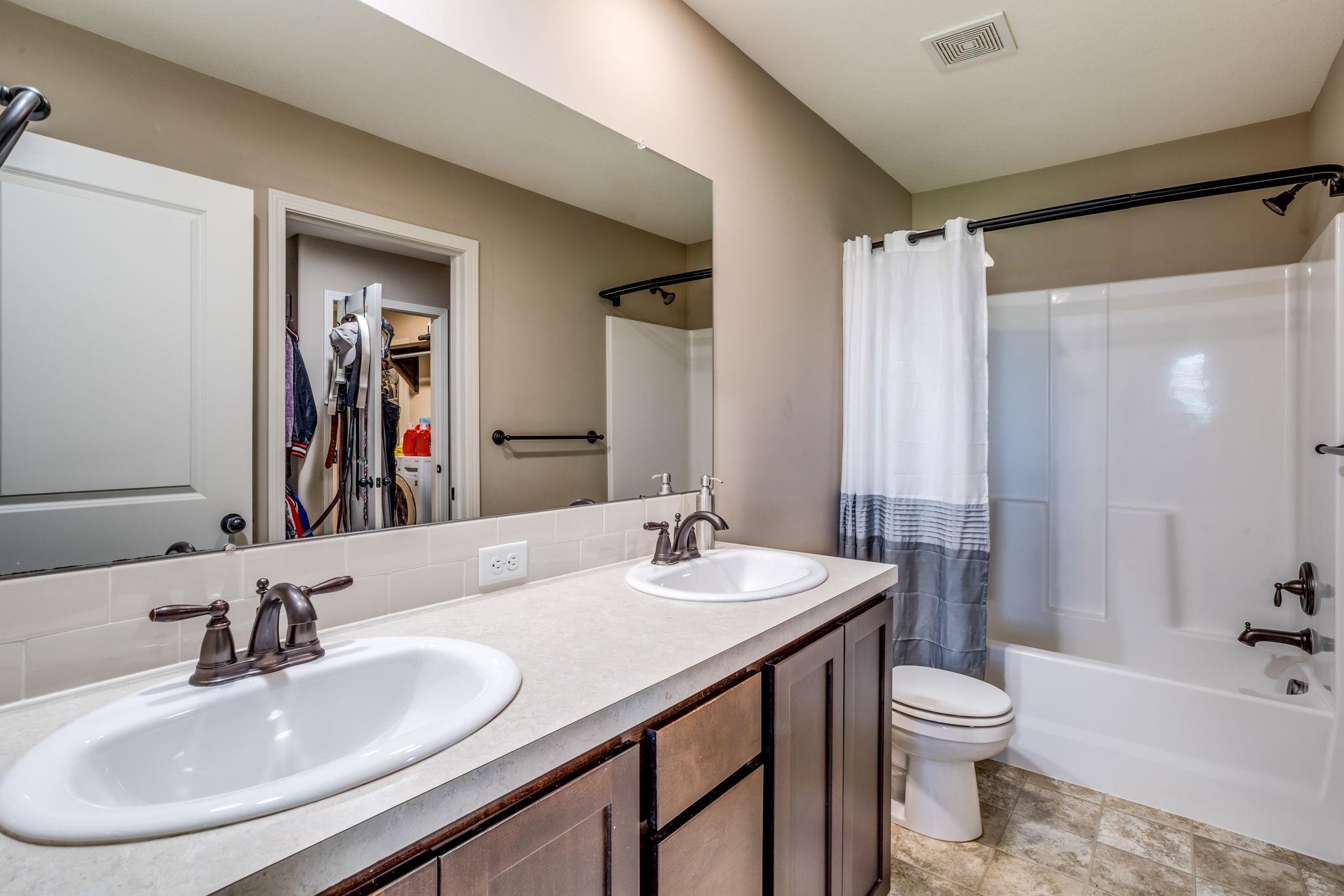 1529 N Aster Street Andover KS 67002-8775