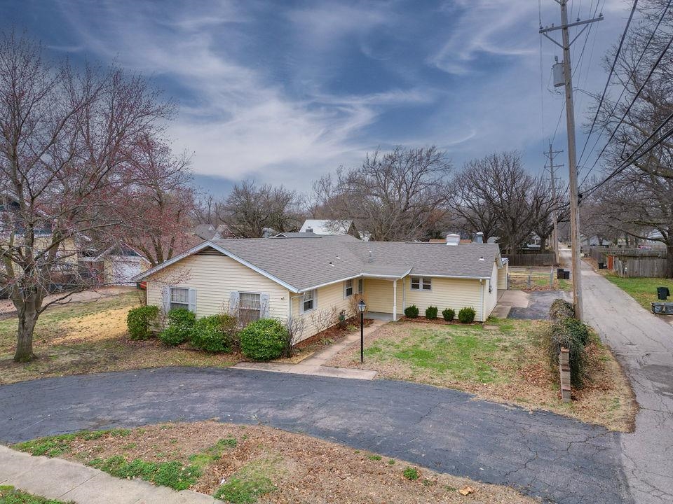1115 Mound Street Winfield KS 67156