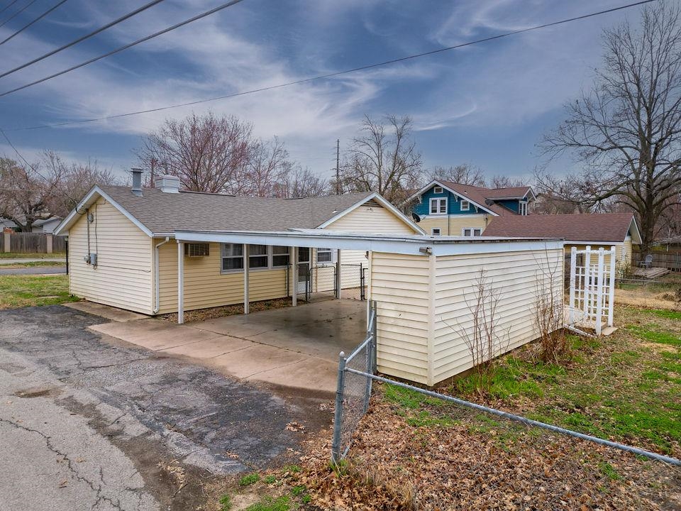 1115 Mound Street Winfield KS 67156