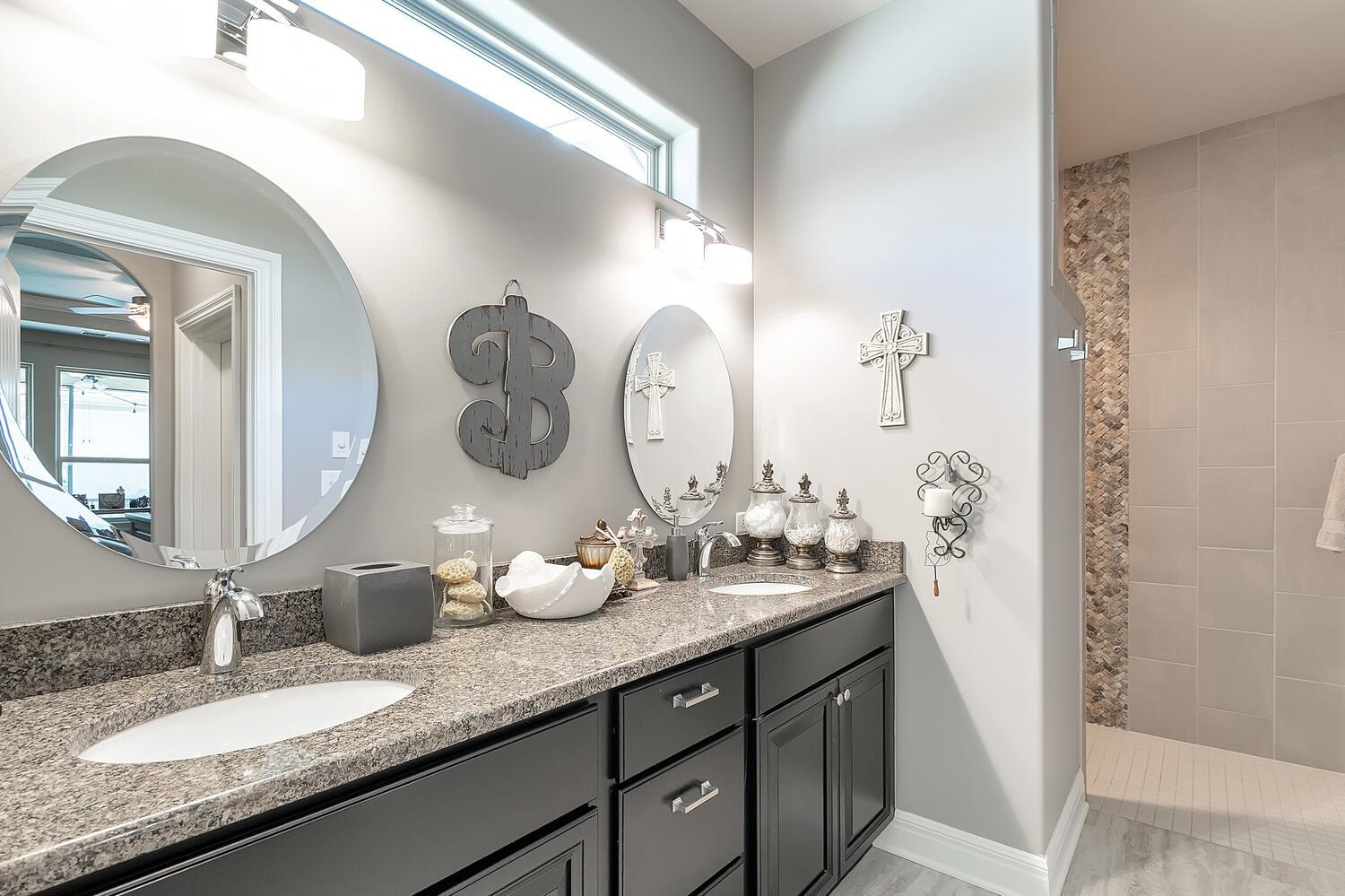 4768 N Prestwick Avenue Bel Aire KS 67226