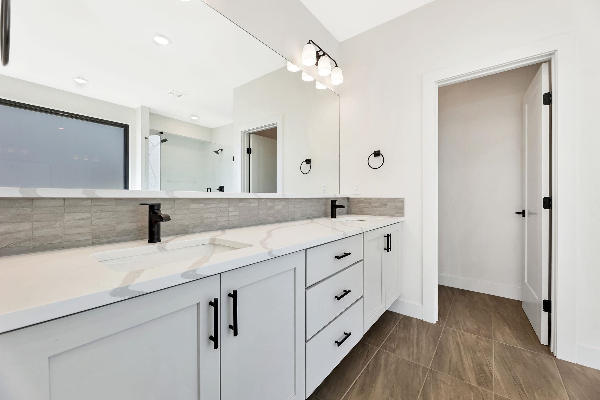 1213 W Lakeway Court Andover KS 67002