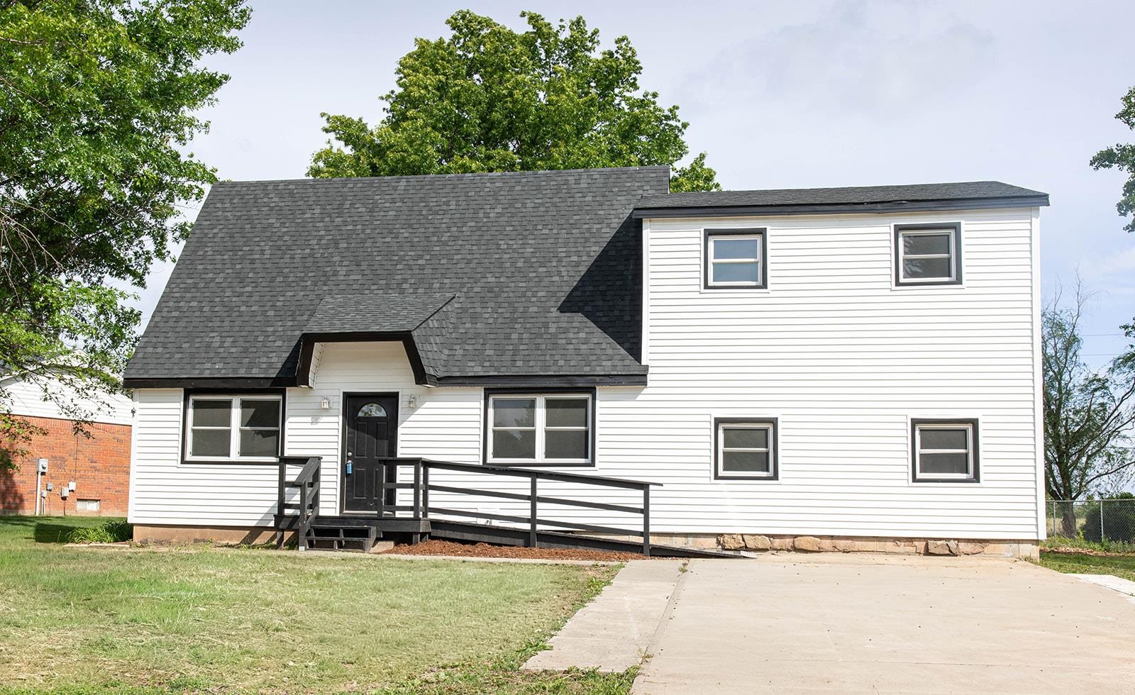 14 Woodland Augusta KS 67010